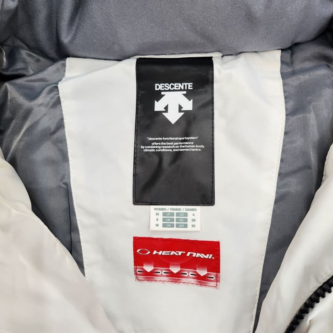 DESCENTE 구스 롱패딩 90 상품이미지7