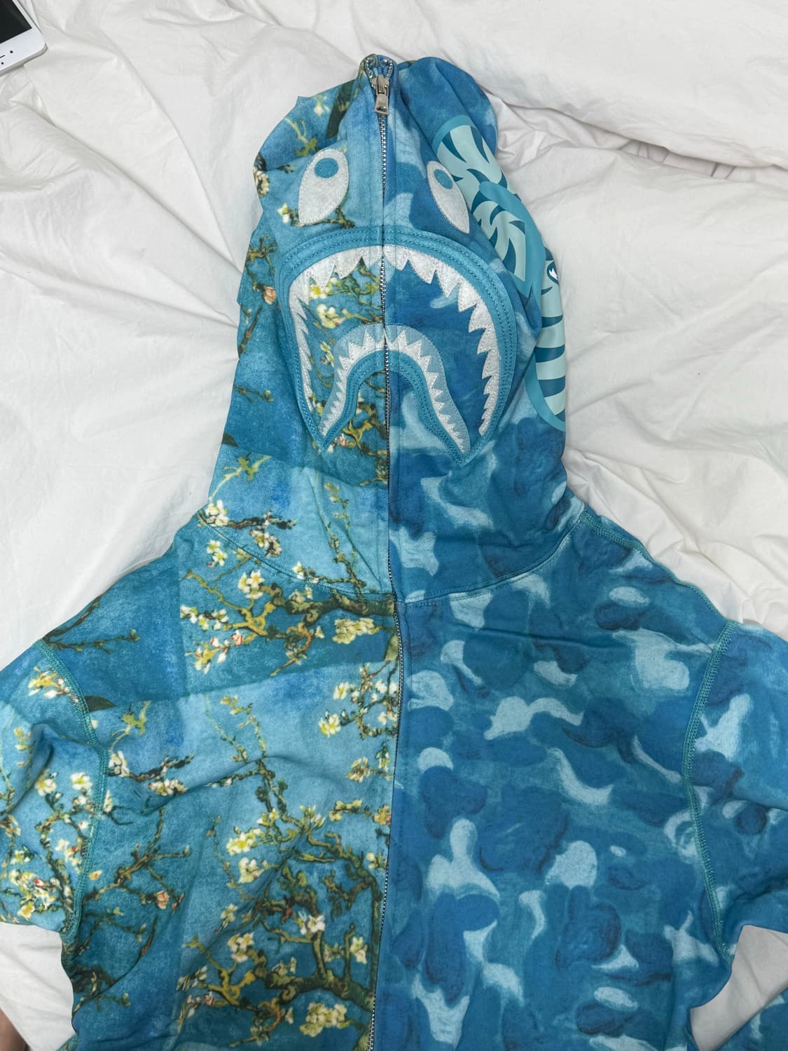 베이프 반고흐 뮤지엄 후드집업  상품이미지1