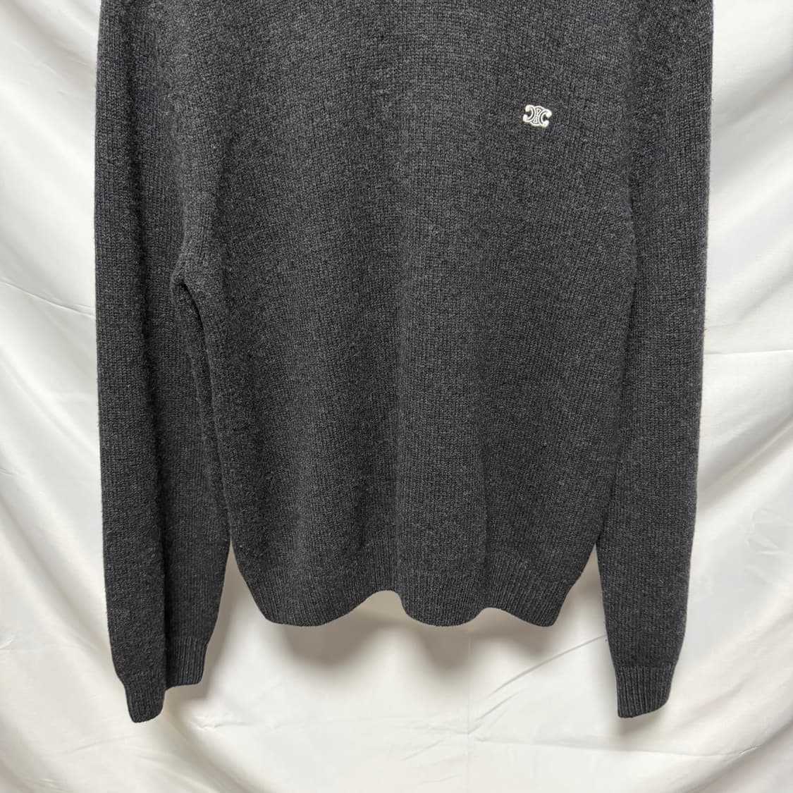 [S+급/L] 셀린느 트리옹프 울 캐시미어 니트 그레이 상품이미지3