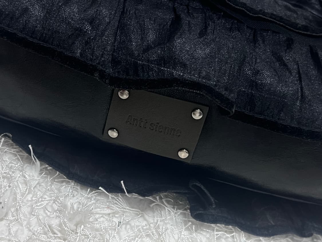 앙뜨시엔느 샤샤백 블랙 상품이미지4