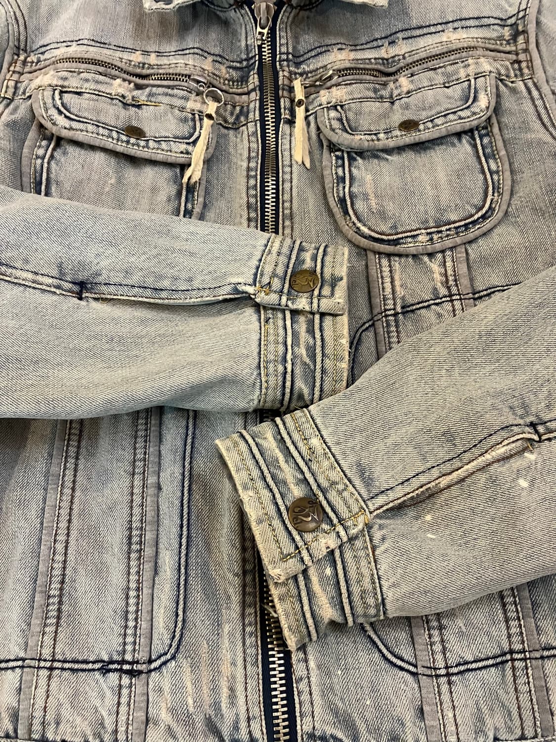 디젤 디스트레스트 바이커 데님자켓 상품이미지3