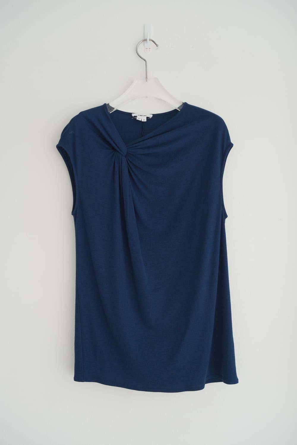 Tencel silk blended Twisted sleeveless 상품이미지4