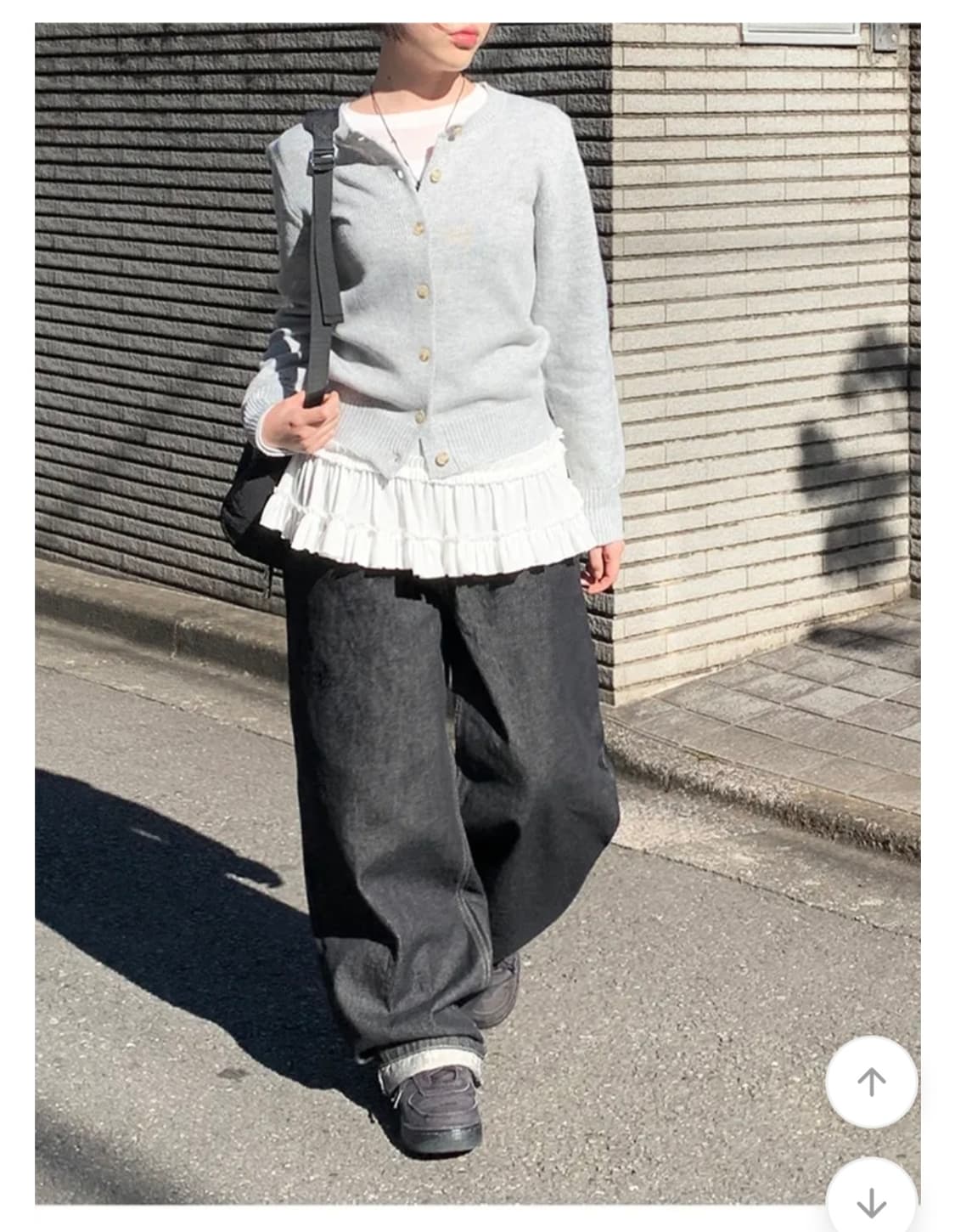 애니원모어 레이어드 프릴 티셔츠 상품이미지3