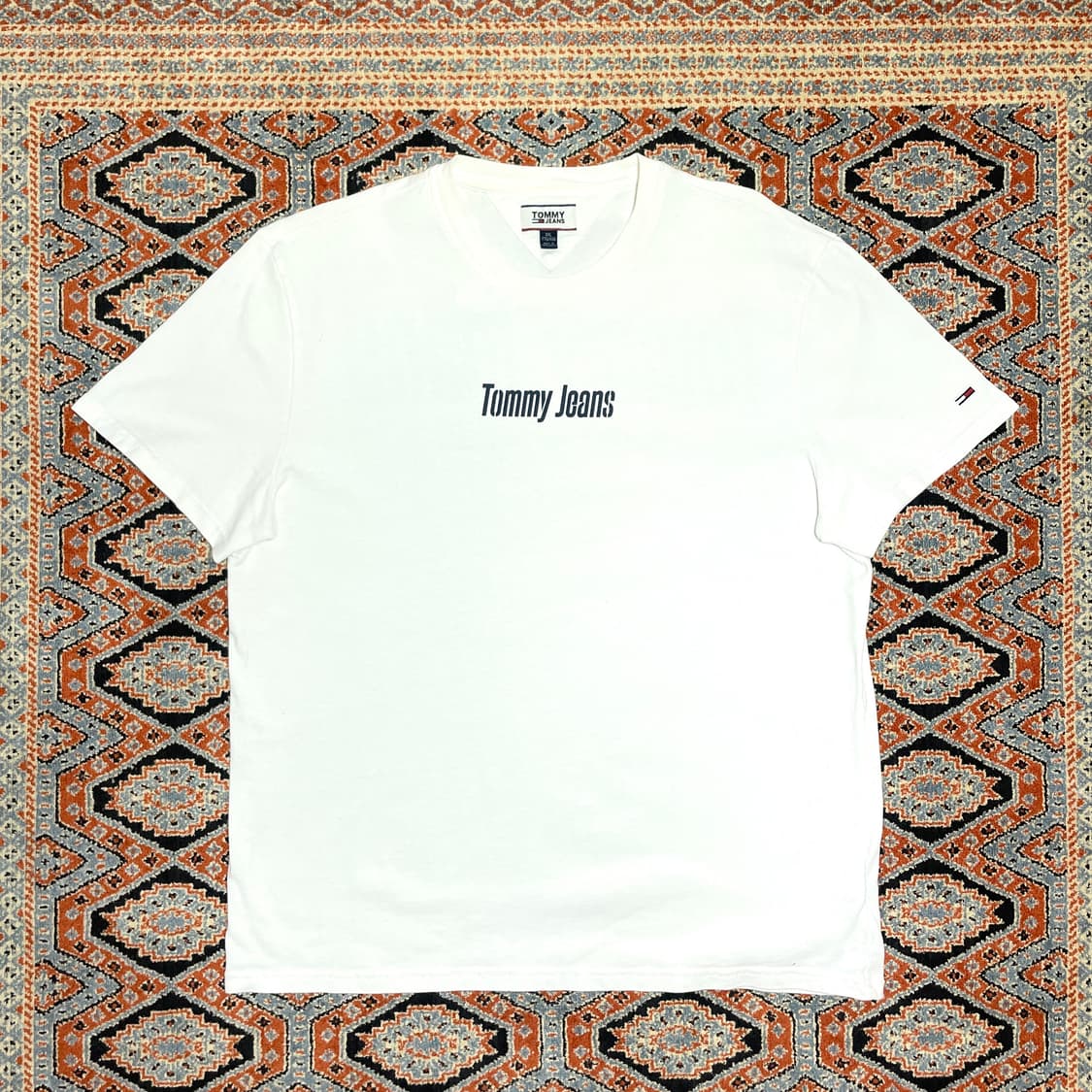 타미진스 스펠로고 백프린팅 화이트 반팔티셔츠 남성XXL 상품이미지1