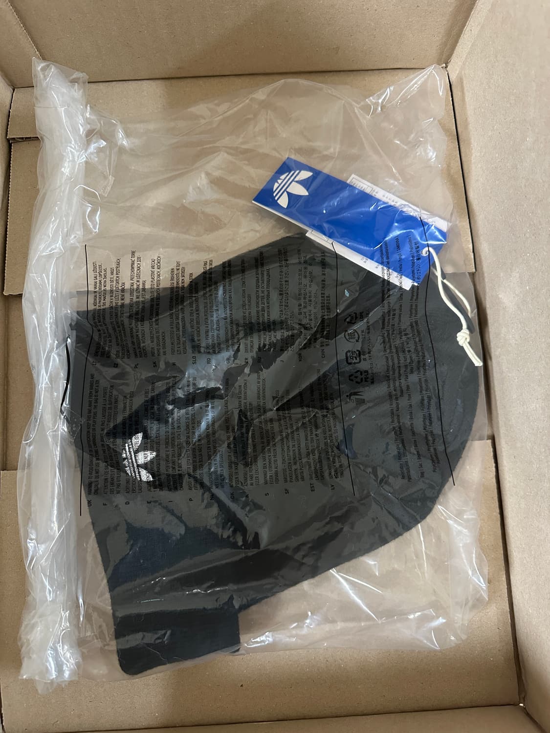 아디다스 아디컬러 클래식 비니 블랙(새상품) 상품이미지2