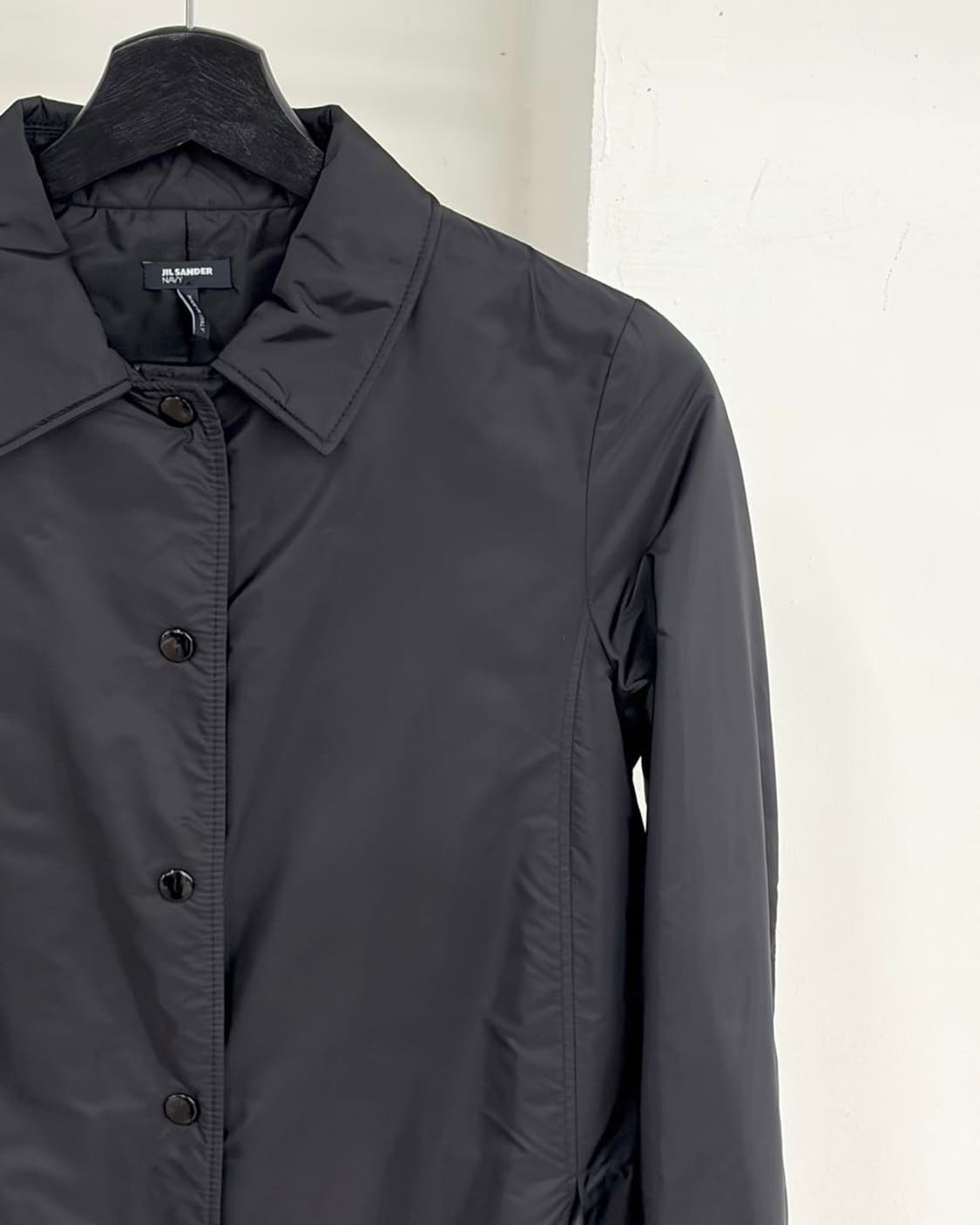 질샌더 블랙 나일론 혼방 벨티드 코트  상품이미지3