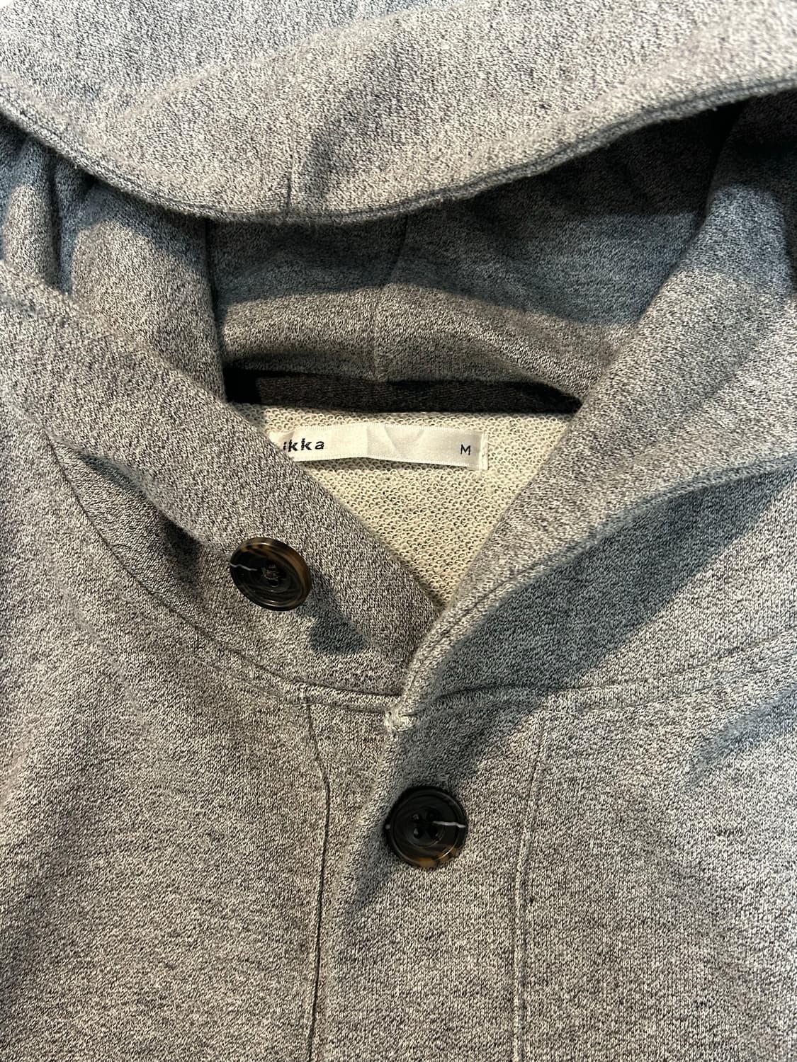 out stitch grey hood button jacket 상품이미지2