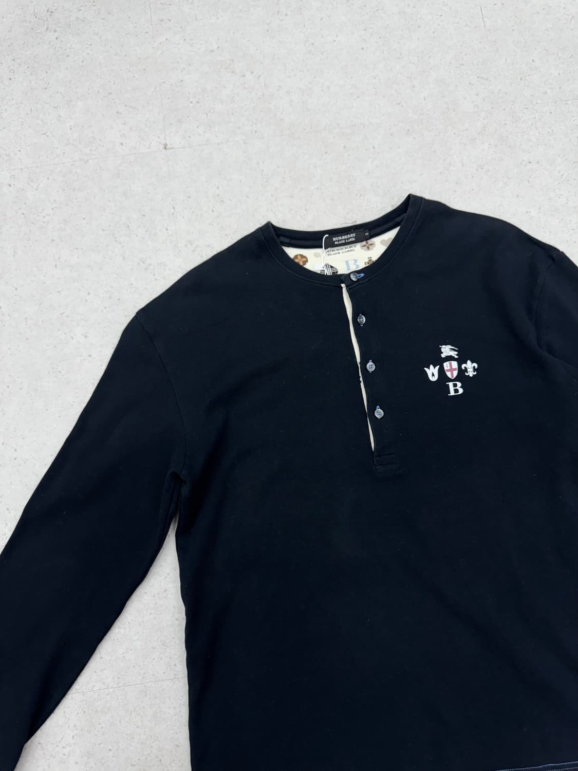 Buberr 버버리 블랙라벨 헨리넥 롱슬리브 상품이미지2