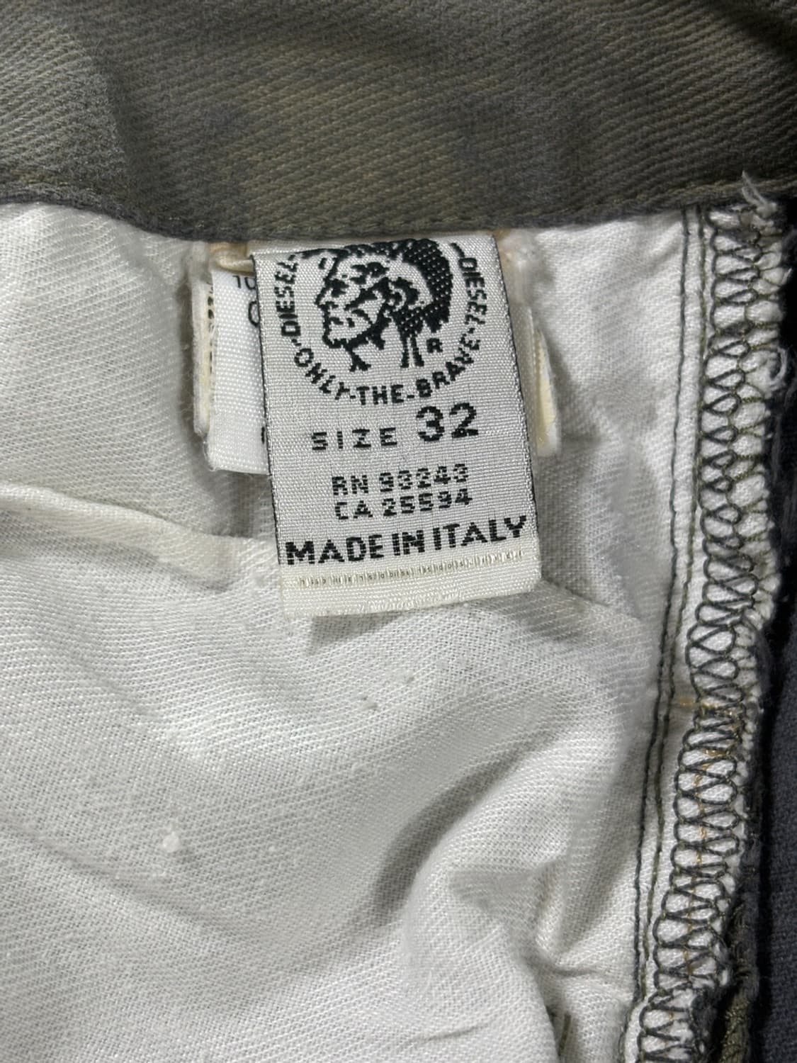 디젤(Diesel) Made in Italy 워싱 데님 팬츠 상품이미지5