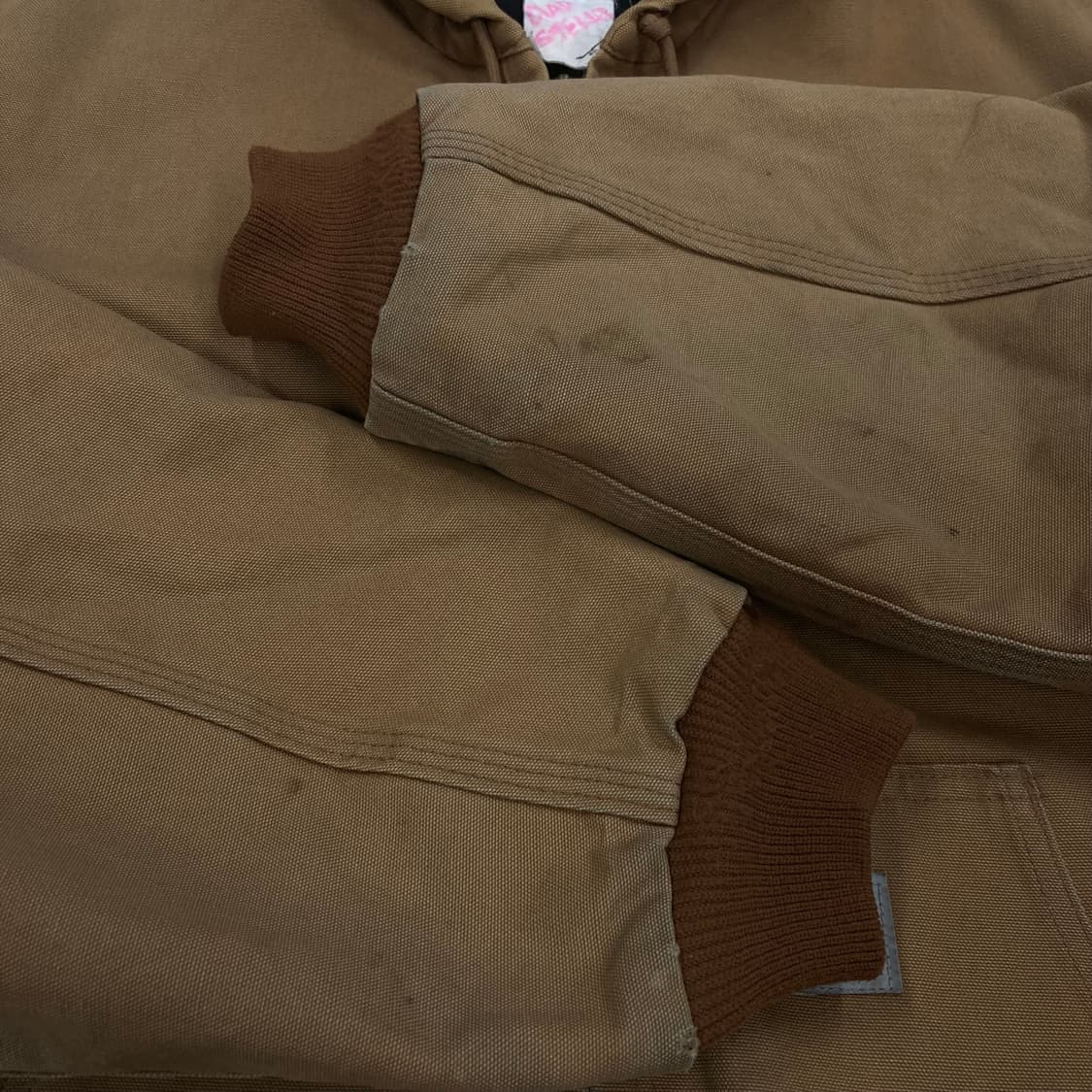 칼하트 브라운 컬러 스몰 로고 덕 액티브 워크 자켓 상품이미지4