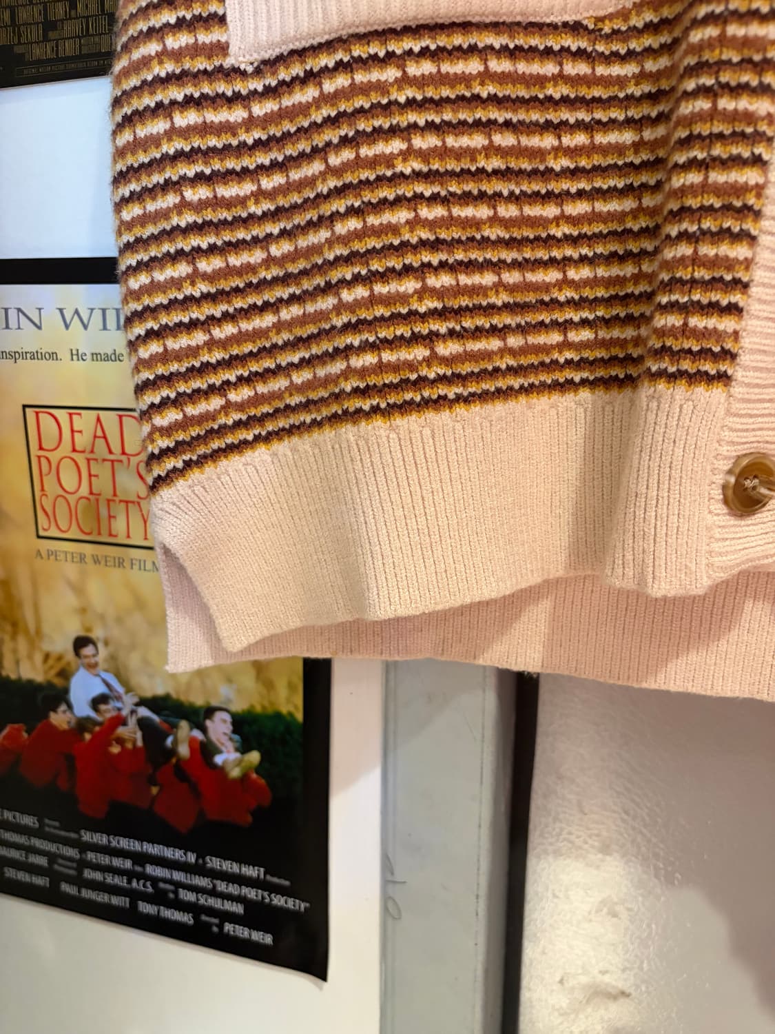 잔 스트라이프 브이넥 니트 베스트 상품이미지4