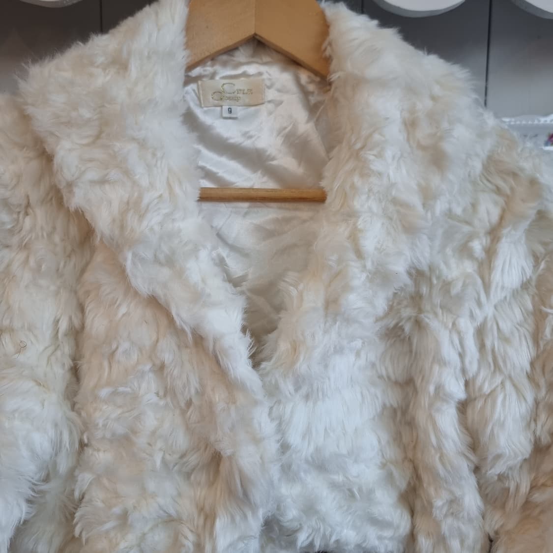 화이트 퍼 크롭 자켓 상품이미지2