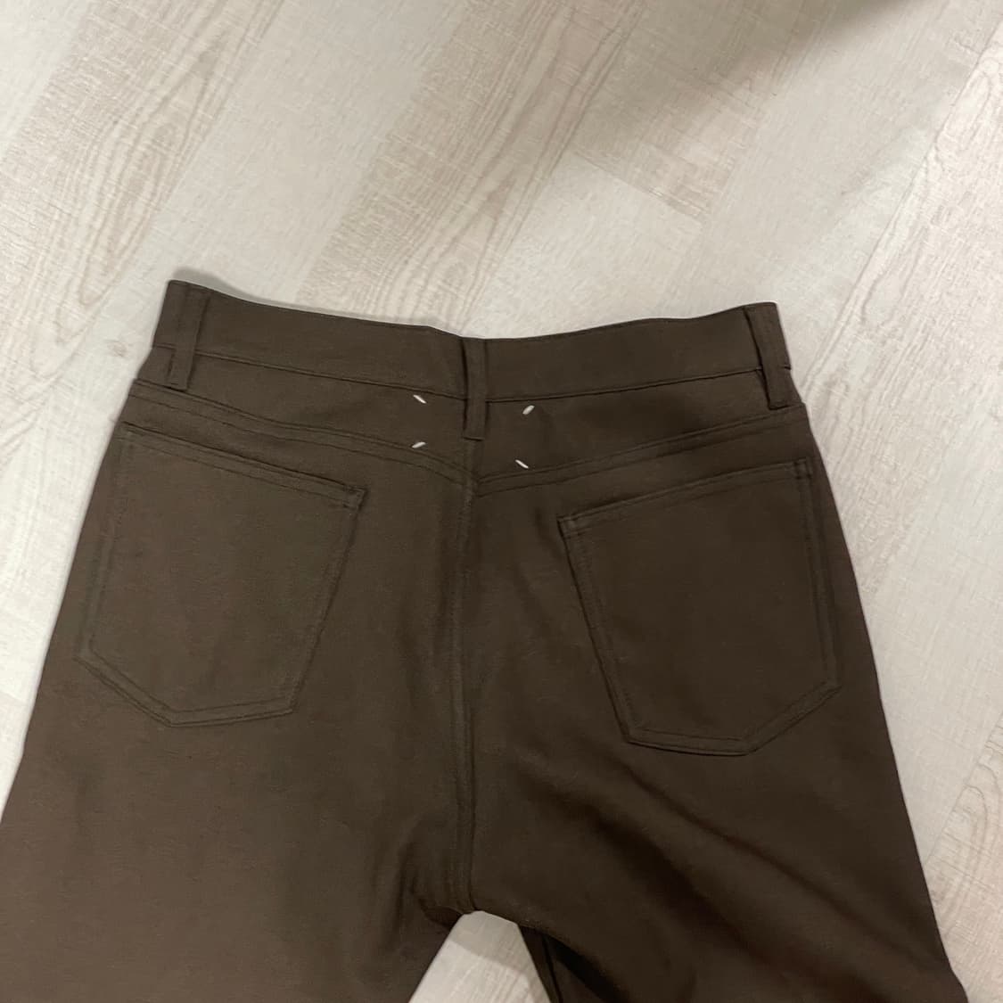 마르지엘라 백스티치 브라운 슬랙스 상품이미지1