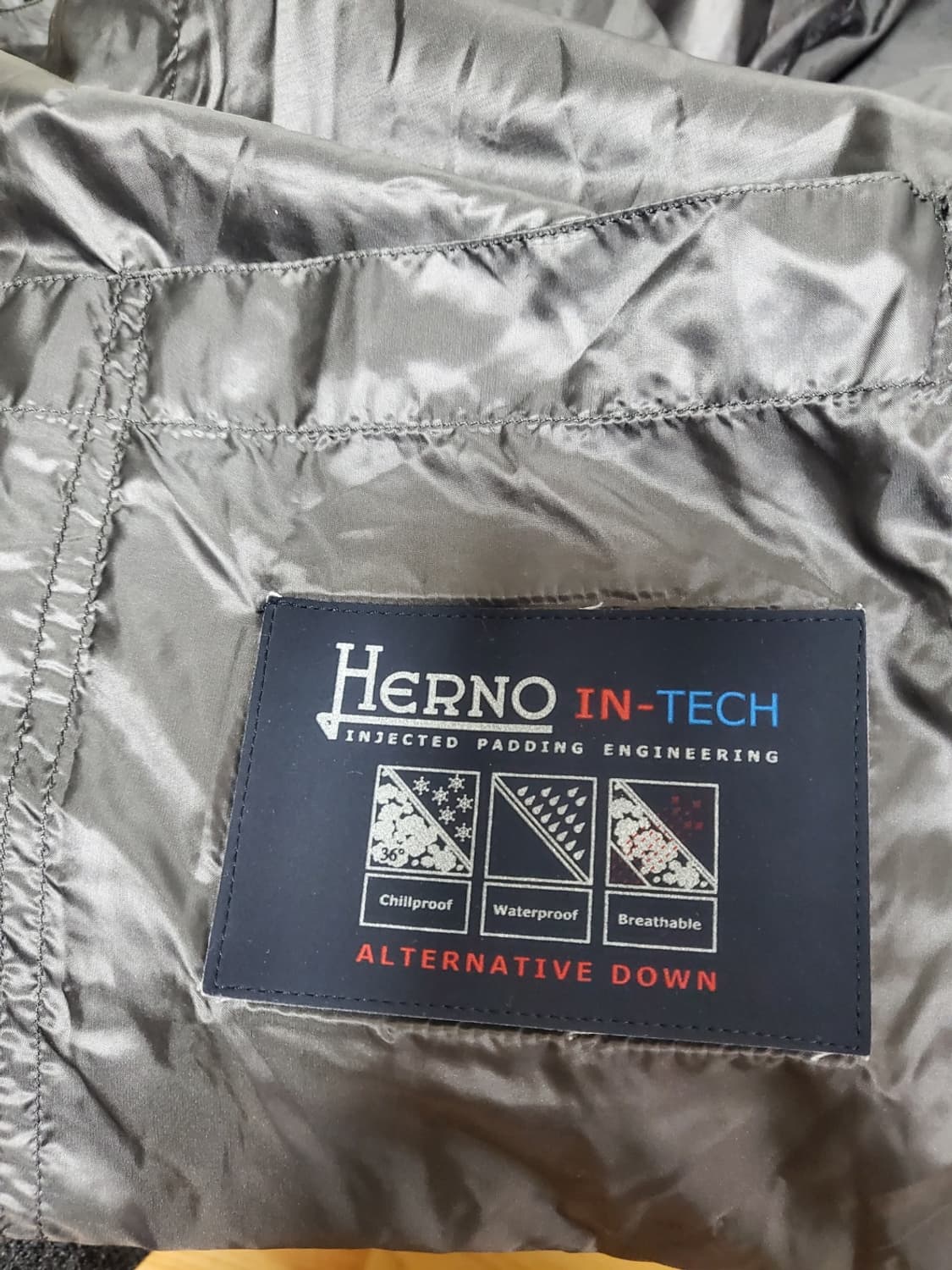 에르노 남성 패딩 코트 매장판정품 100사이즈 상품이미지6