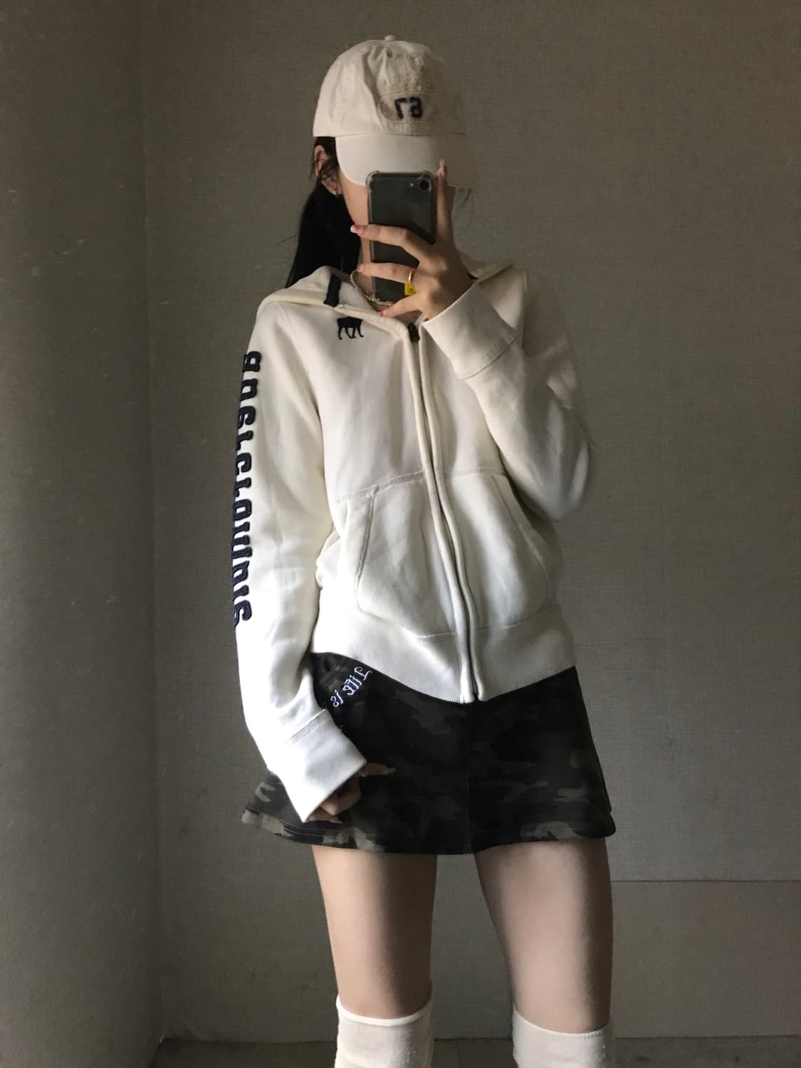 아베크롬비 아이보리 후드집업 상품이미지2