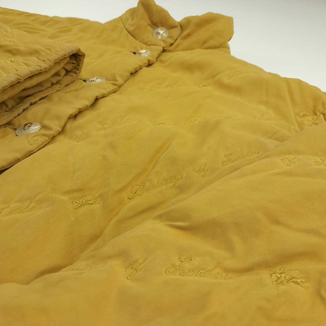 CN652 M 버버리 일본판 골든 퀄팅 자켓 코트 상품이미지4