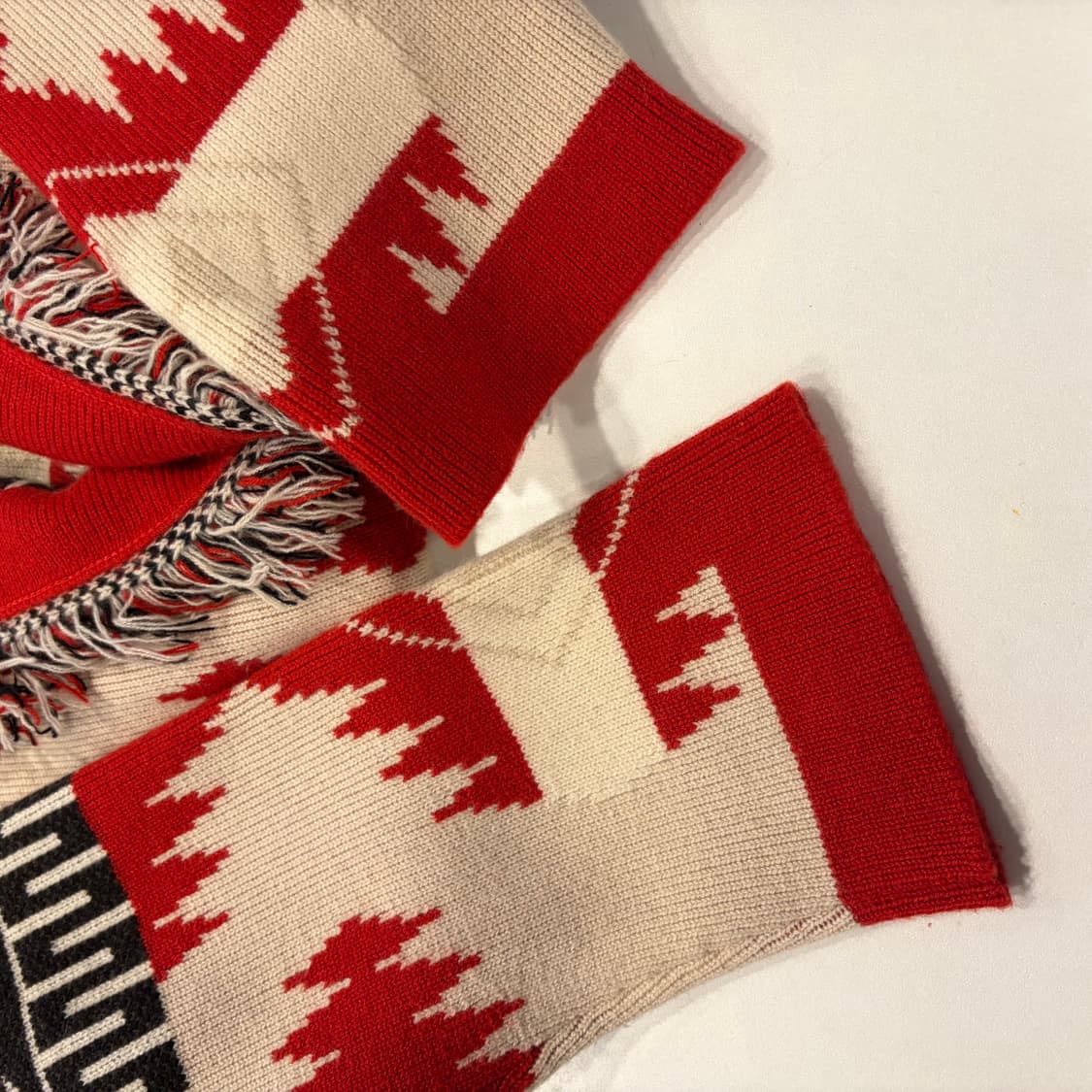 [M] 17FW 알라누이 패턴 프린지 캐시미어 가디건 D371 상품이미지6