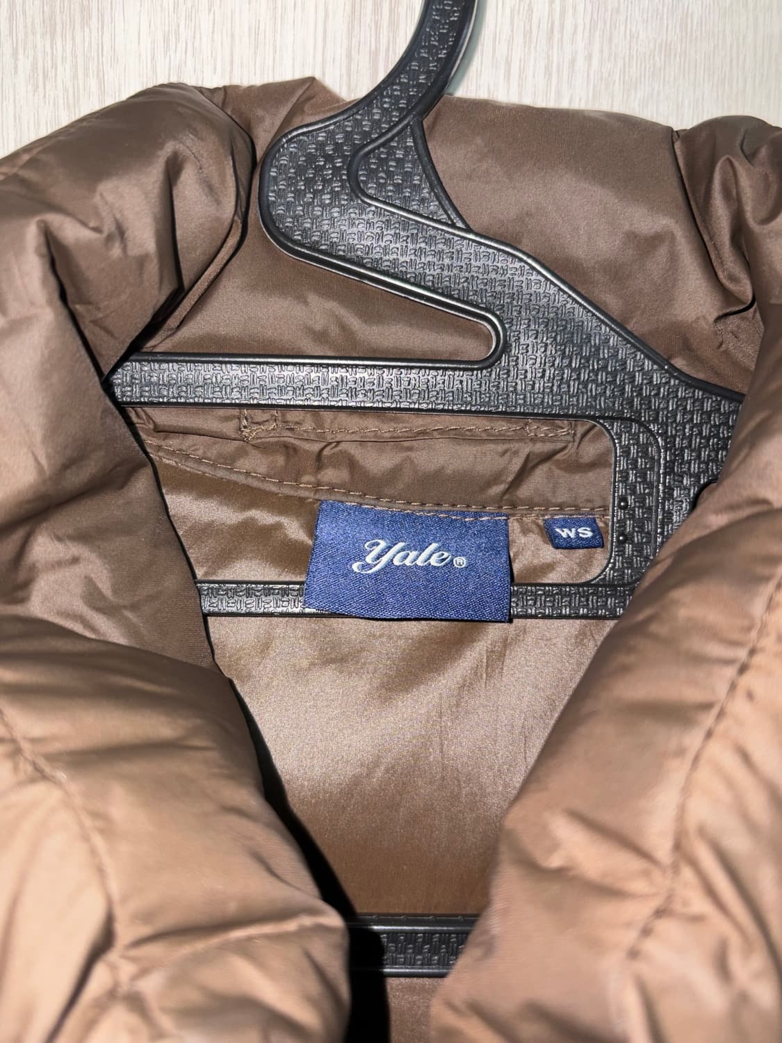 예일 라이트 덕다운 크롭패딩 브라운 상품이미지8