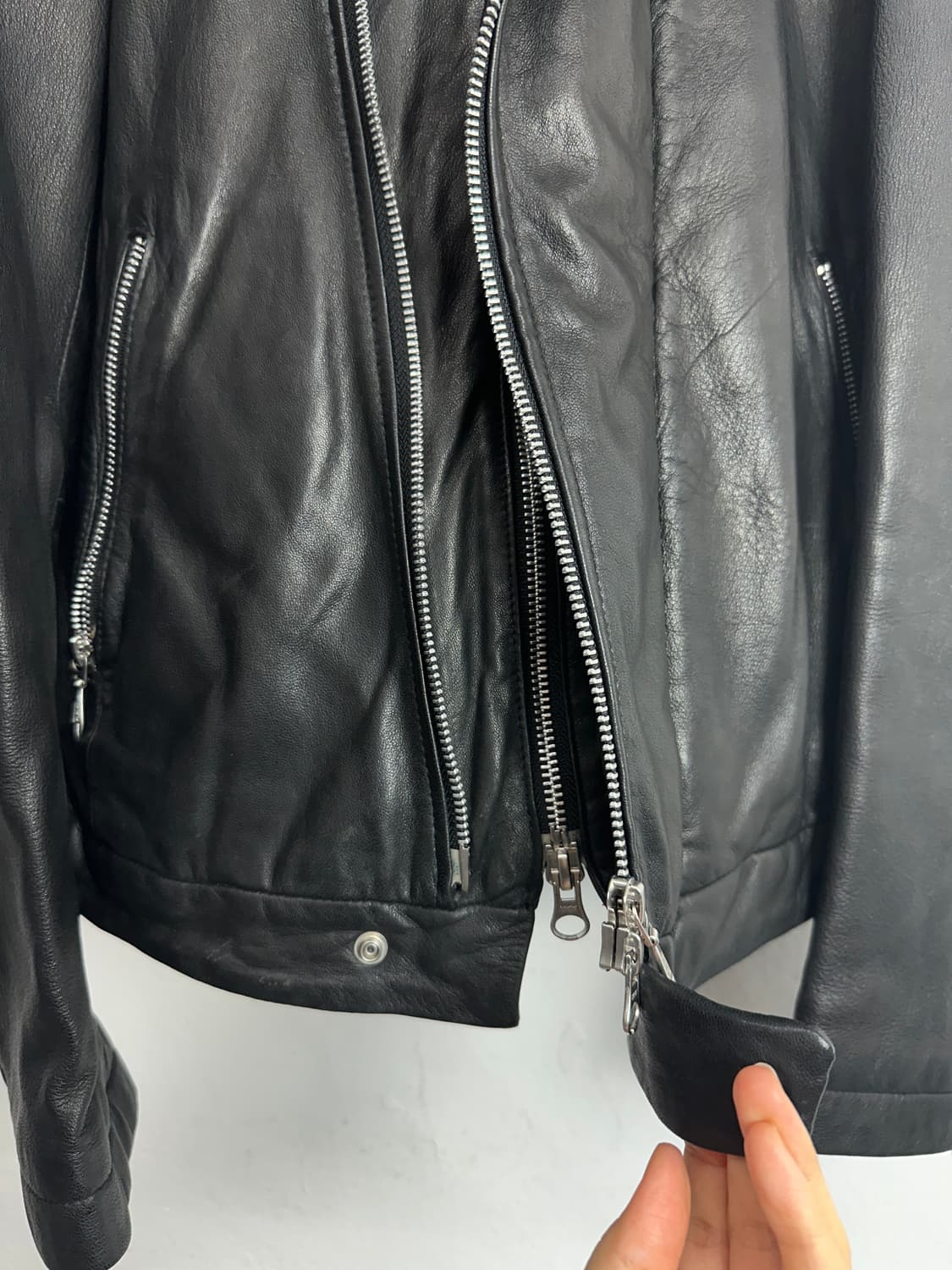 THE TWELVE Asymmetric High-Neck Double Z 상품이미지4