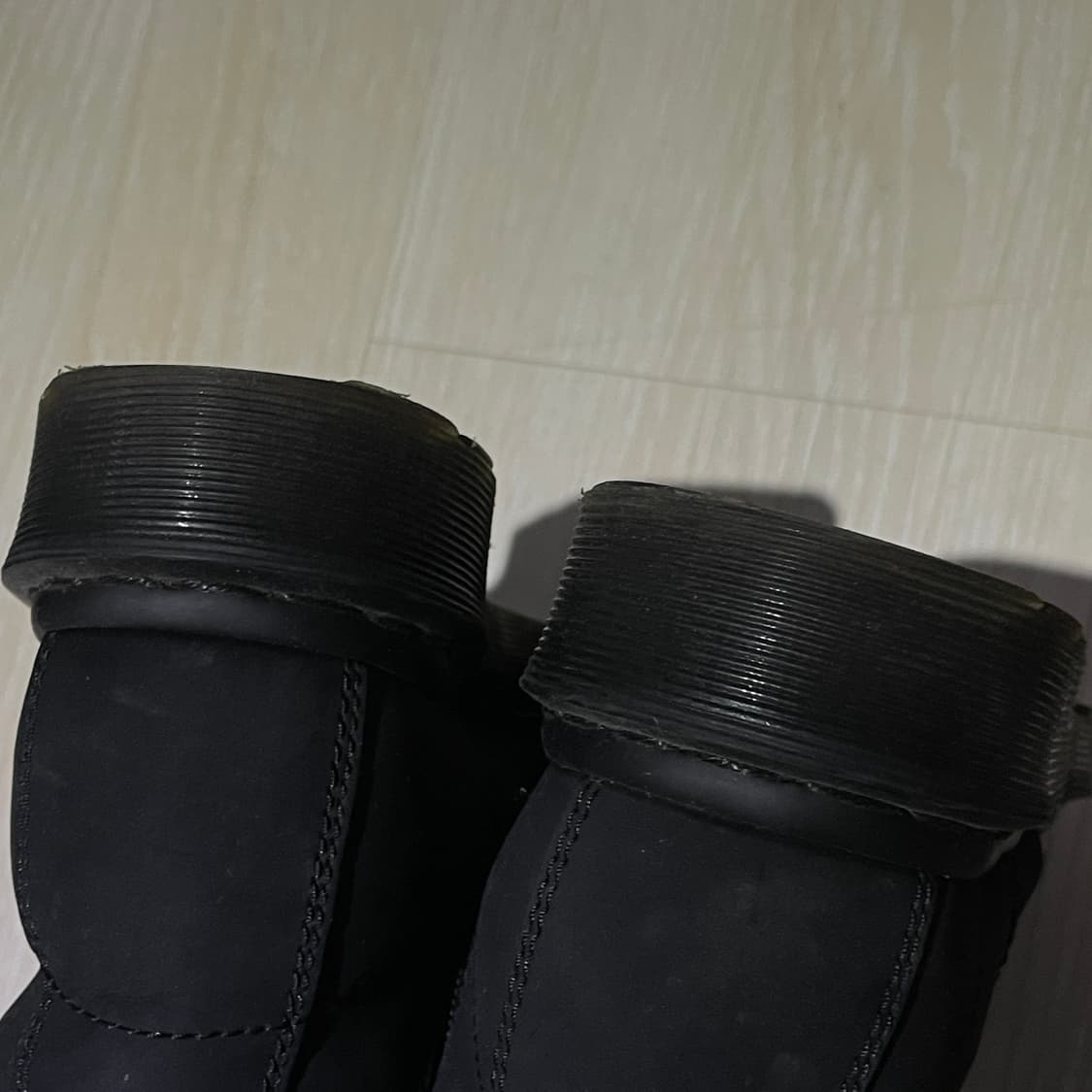 [uk4] 닥터마틴 털부츠 무광 매트 블랙 레어템 230-235 상품이미지5