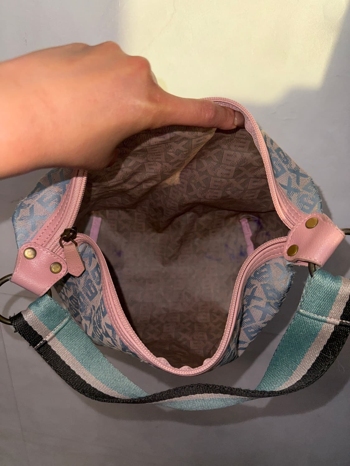 BNX pink blue jacquard logo shoulder bag 상품이미지5
