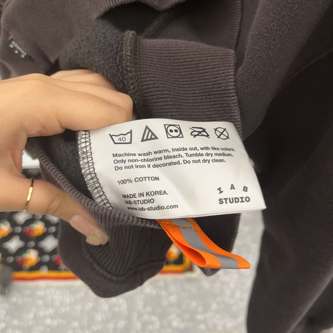 아이앱스튜디오 두산 오버핏 기모 스웻셔츠 맨투맨 100 C06395 상품이미지7