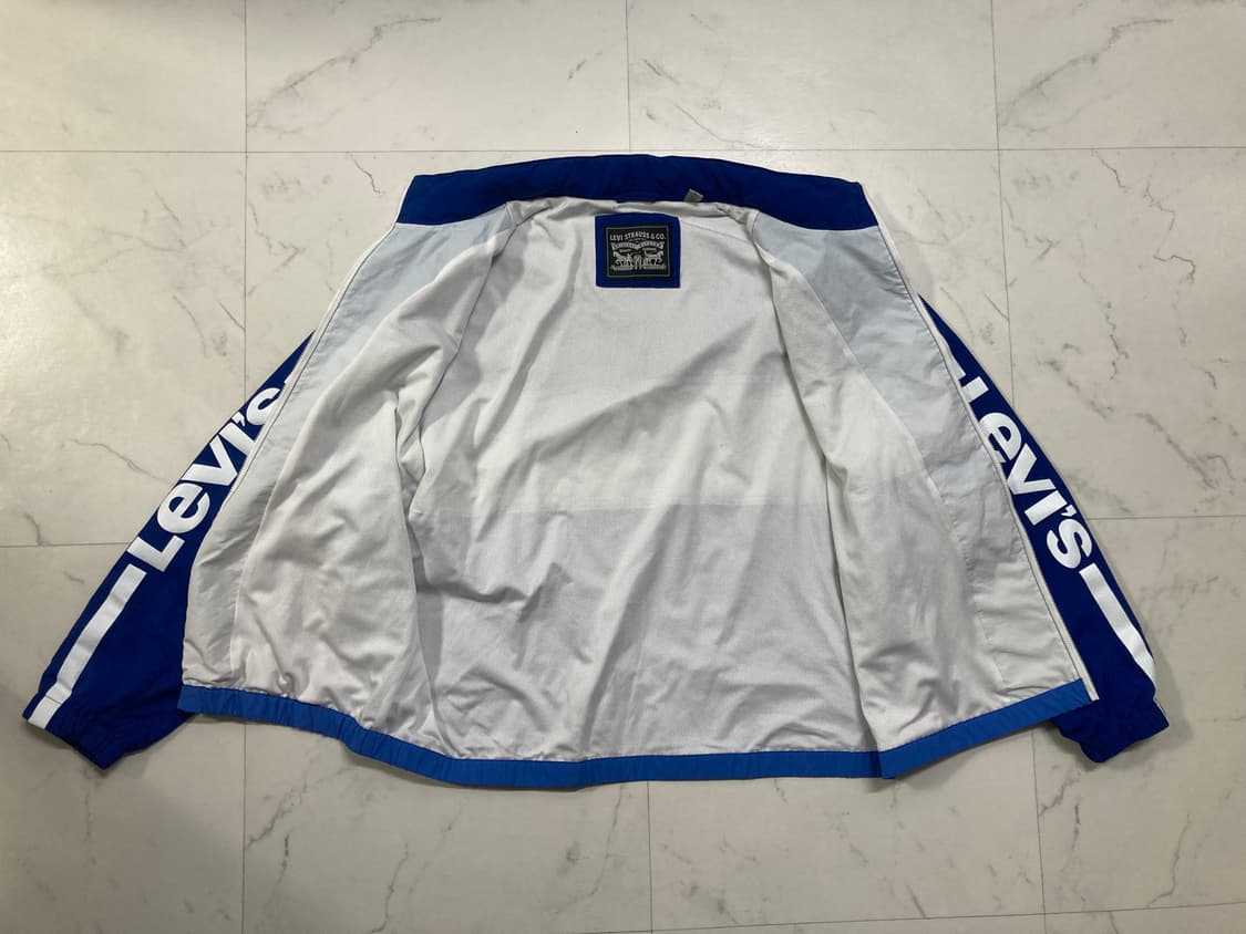 (거의 새것)리바이스 히든 후드 바람막이 105-110 상품이미지3