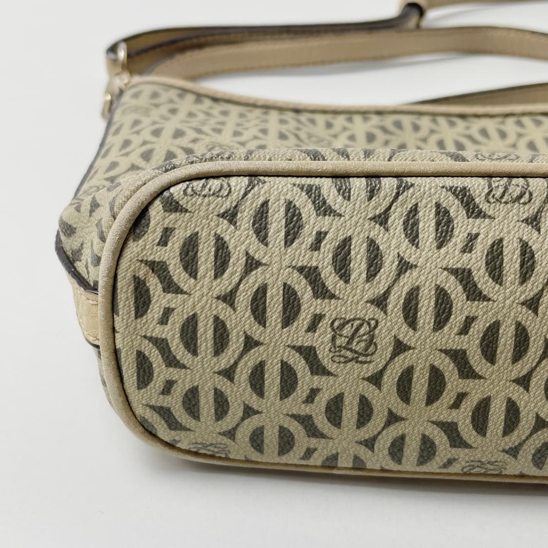 [중고] 루이까또즈 크로스백 상품이미지4