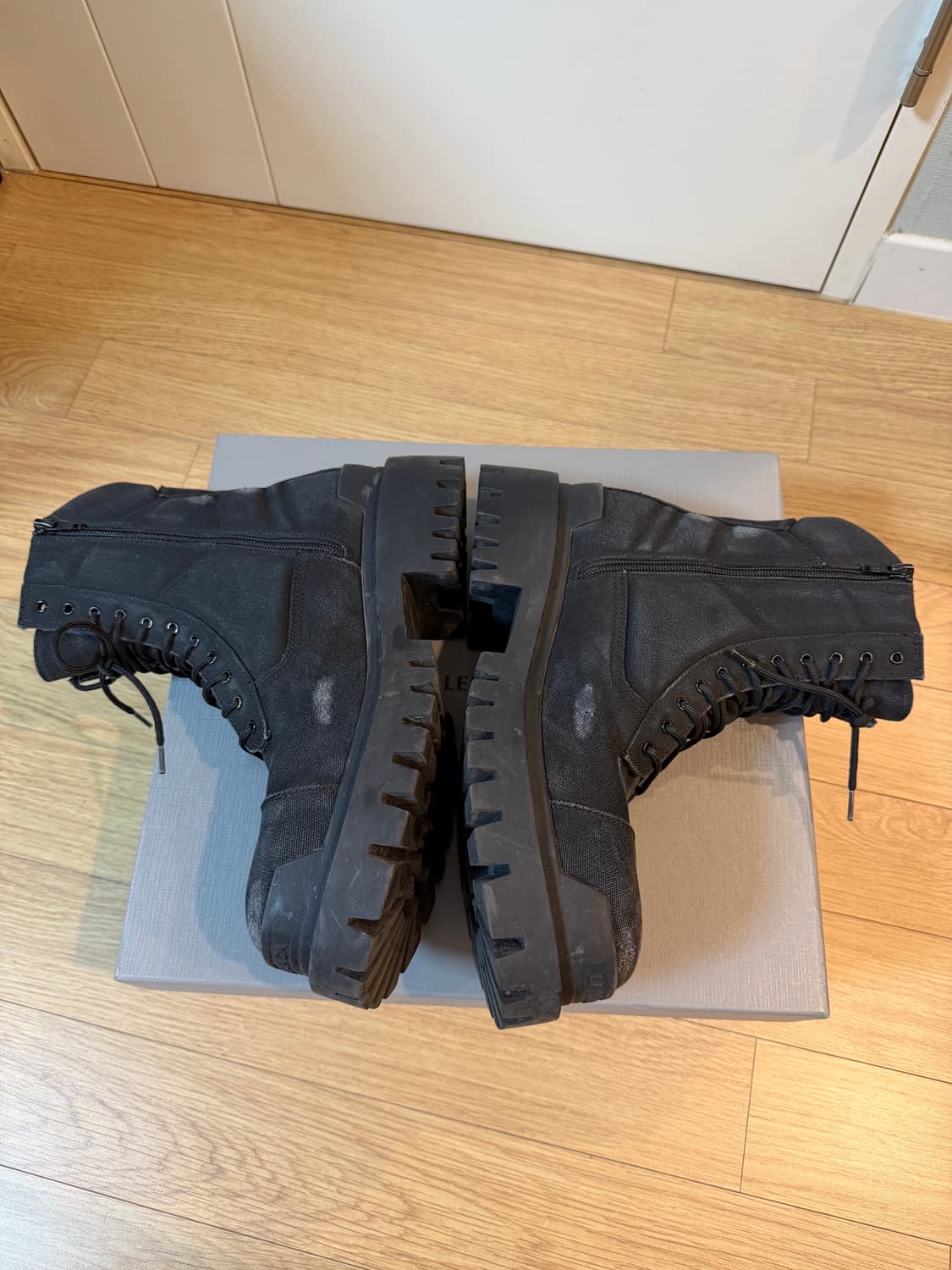 [42] 발렌시아가 스트라이크 컴뱃부츠 블랙 상품이미지2