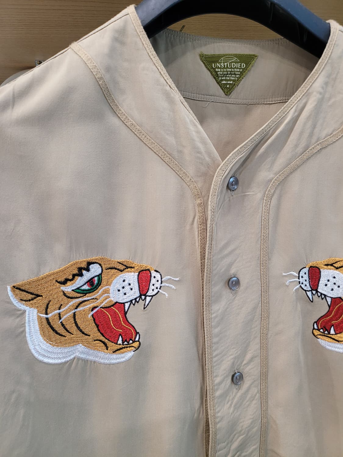 🐅(4) 니코앤드 UNSTUDIED 타이거 자수 레이온 베이스볼 셔츠 상품이미지4