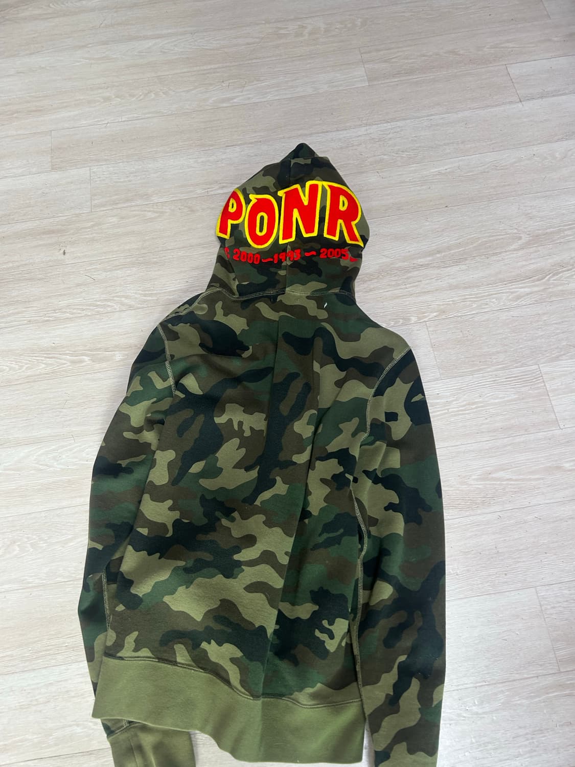 베이프 샤크후드 녹계 xl 사이즈 판매합니다 상품이미지2