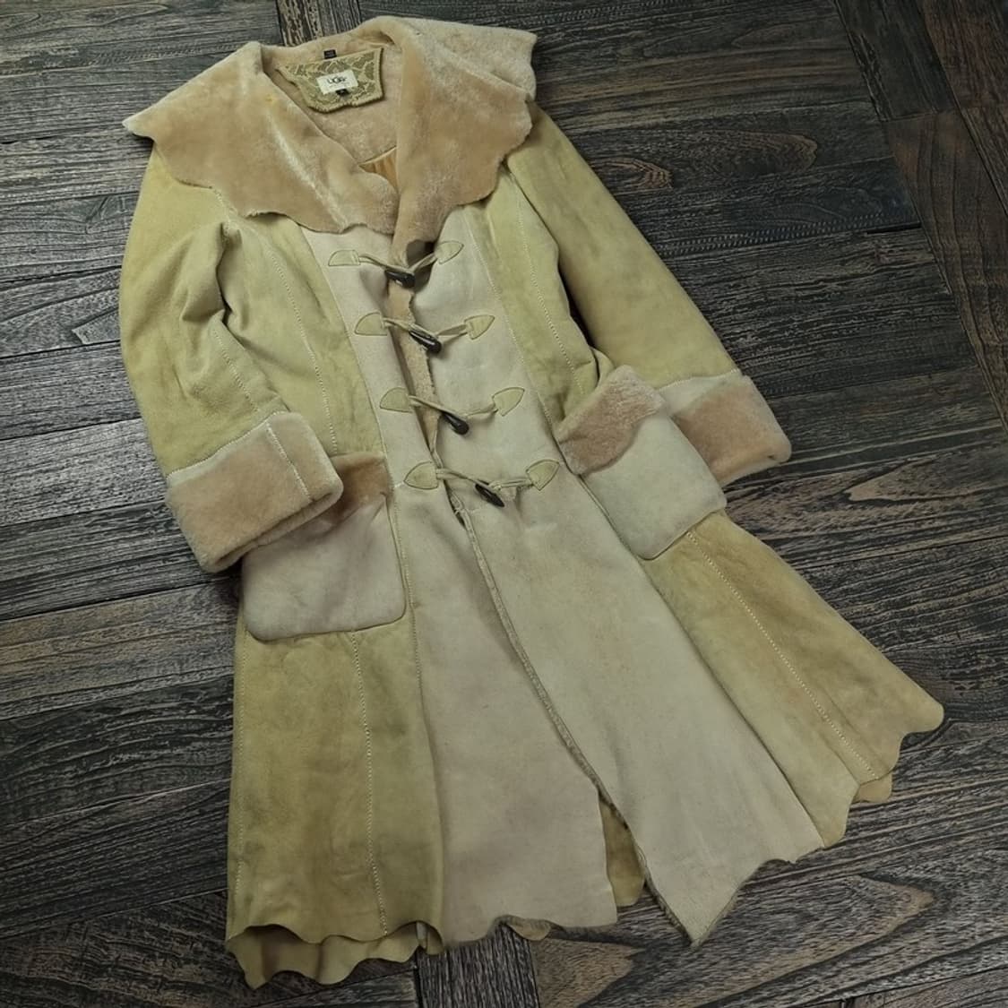 [어그] 리얼 쉽스킨 양가죽 양모 무스탕 더플 롱 코트 M17729 상품이미지1