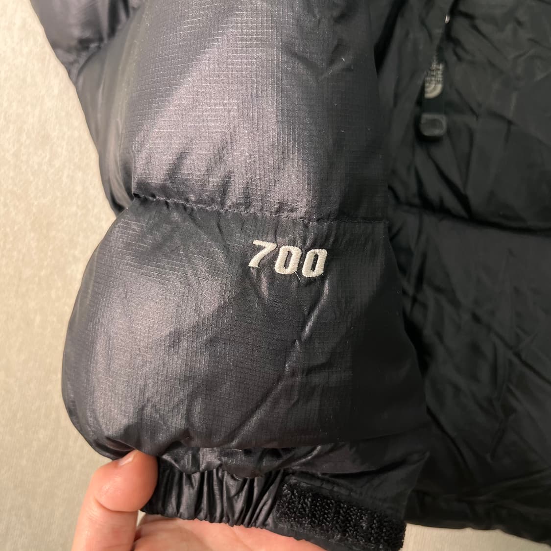 100 노스페이스 1996 700 눕시 블랙 패딩 상품이미지4
