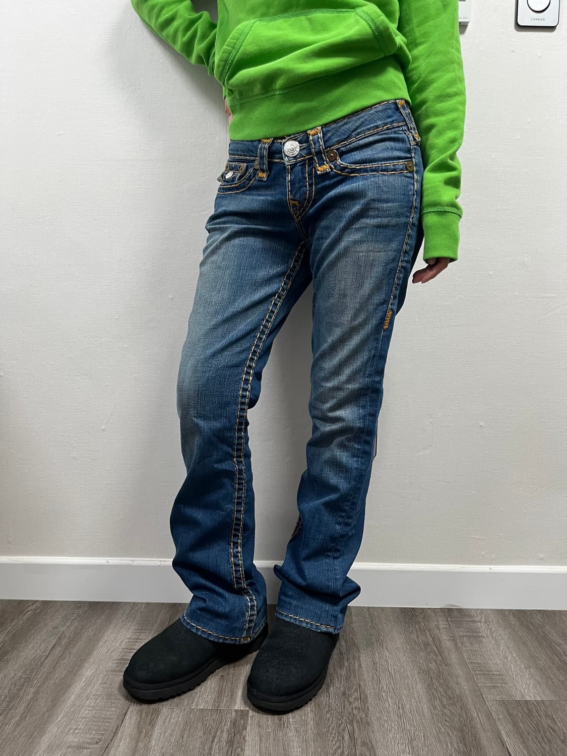 [26] 트루릴리젼 부츠컷 상품이미지1