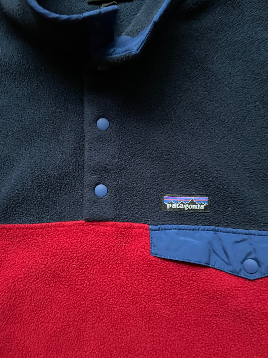 파타고니아 신칠라 레드 블루 플리스 켄달 제너 상품이미지5