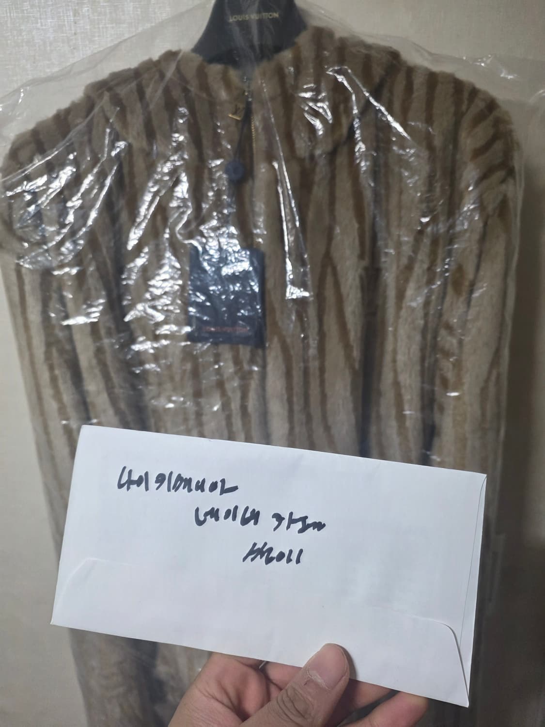 3L 루이비통 에삐 후리스 상품이미지4