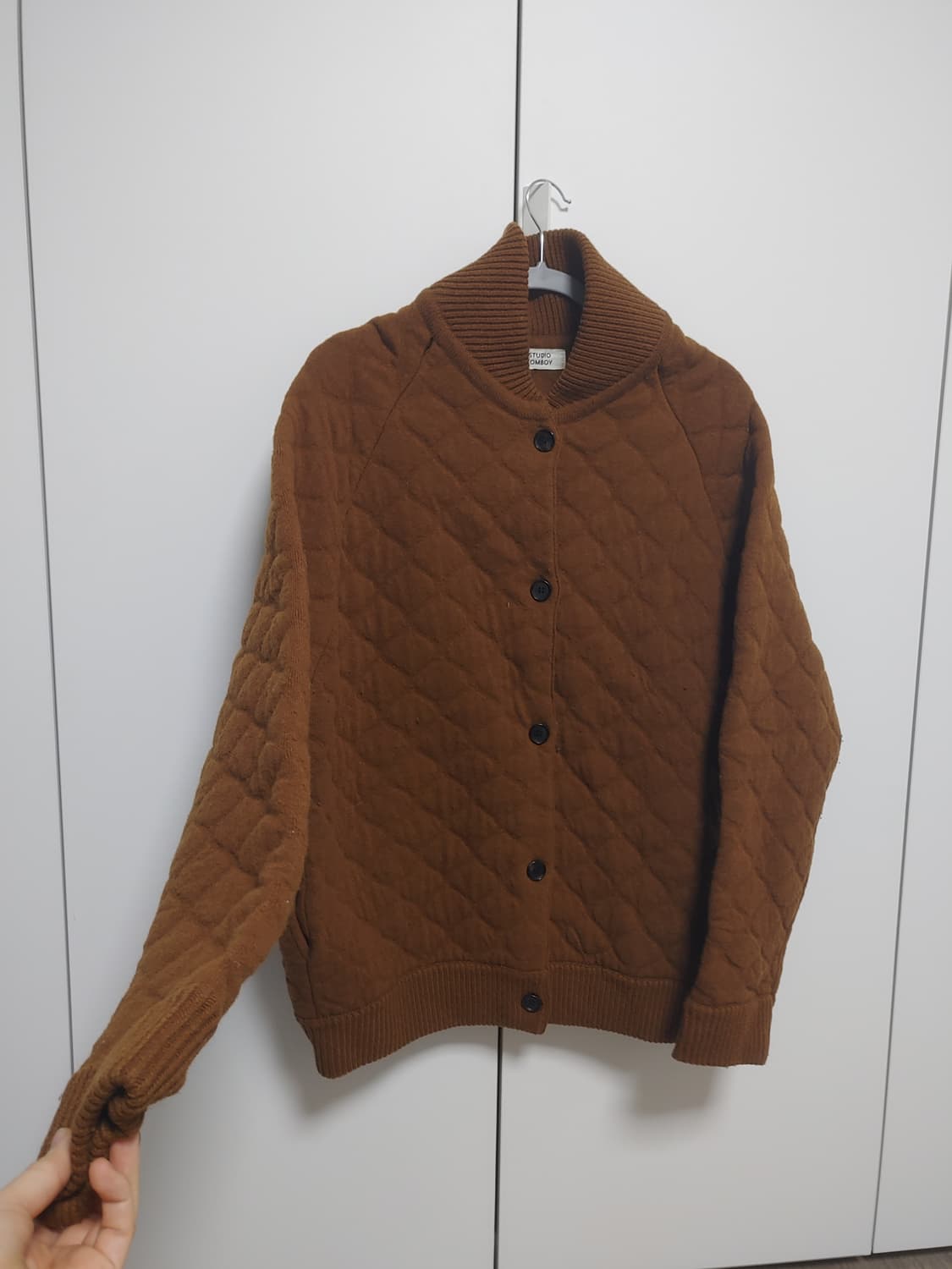스튜디오톰보이  브라운퀼팅 니트 자켓 -FREE사이즈 상품이미지2