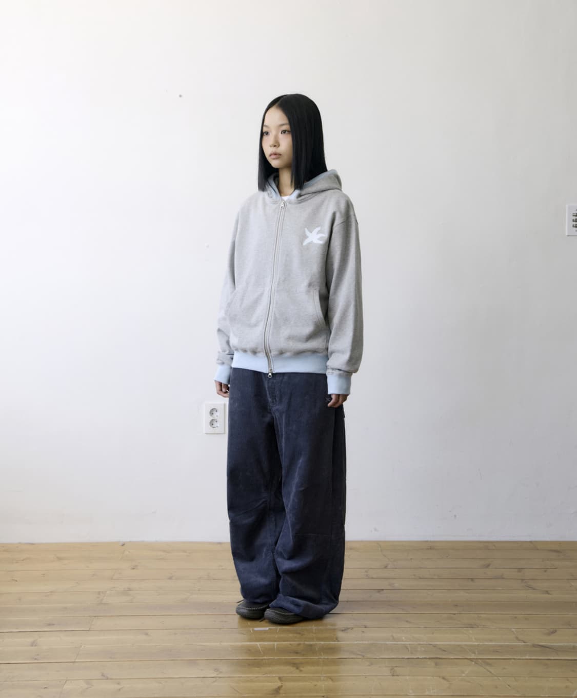 더콜디 더콜디스트모먼트 후드집업  상품이미지2