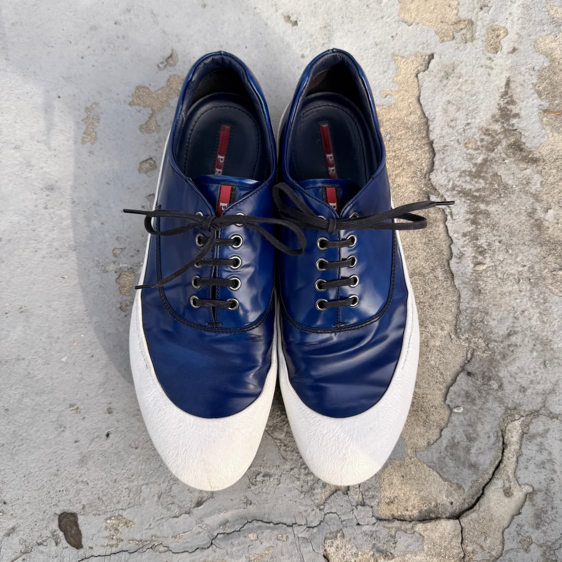 PRADA NAVY SNEAKERS  상품이미지1