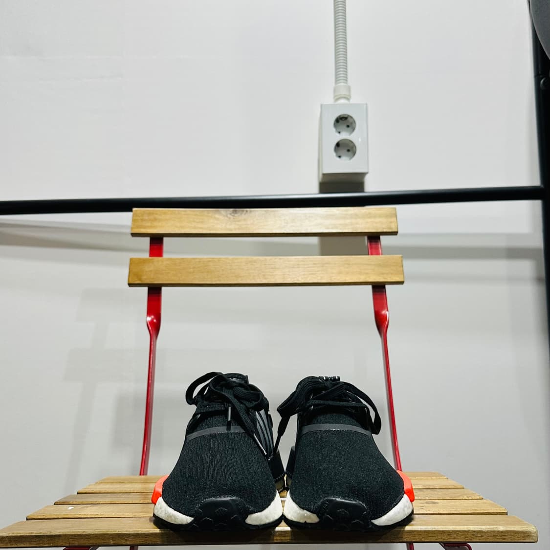 230) 아디다스 운동화 여성 여자 신발 NMD R1 블랙 상품이미지2