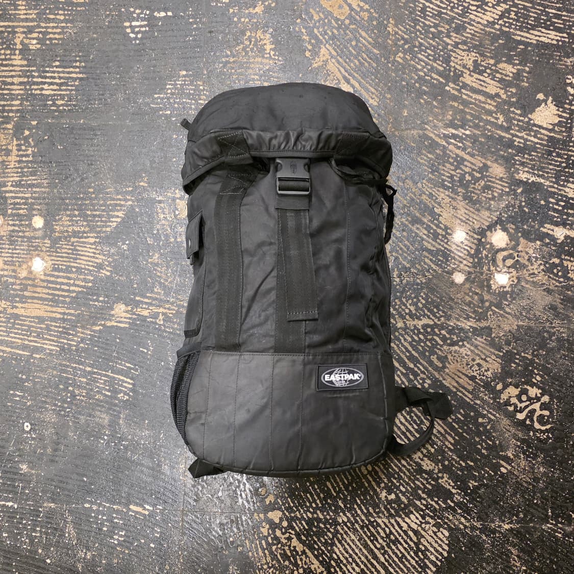 이스트팩 빈티지 블랙 백팩 상품이미지1