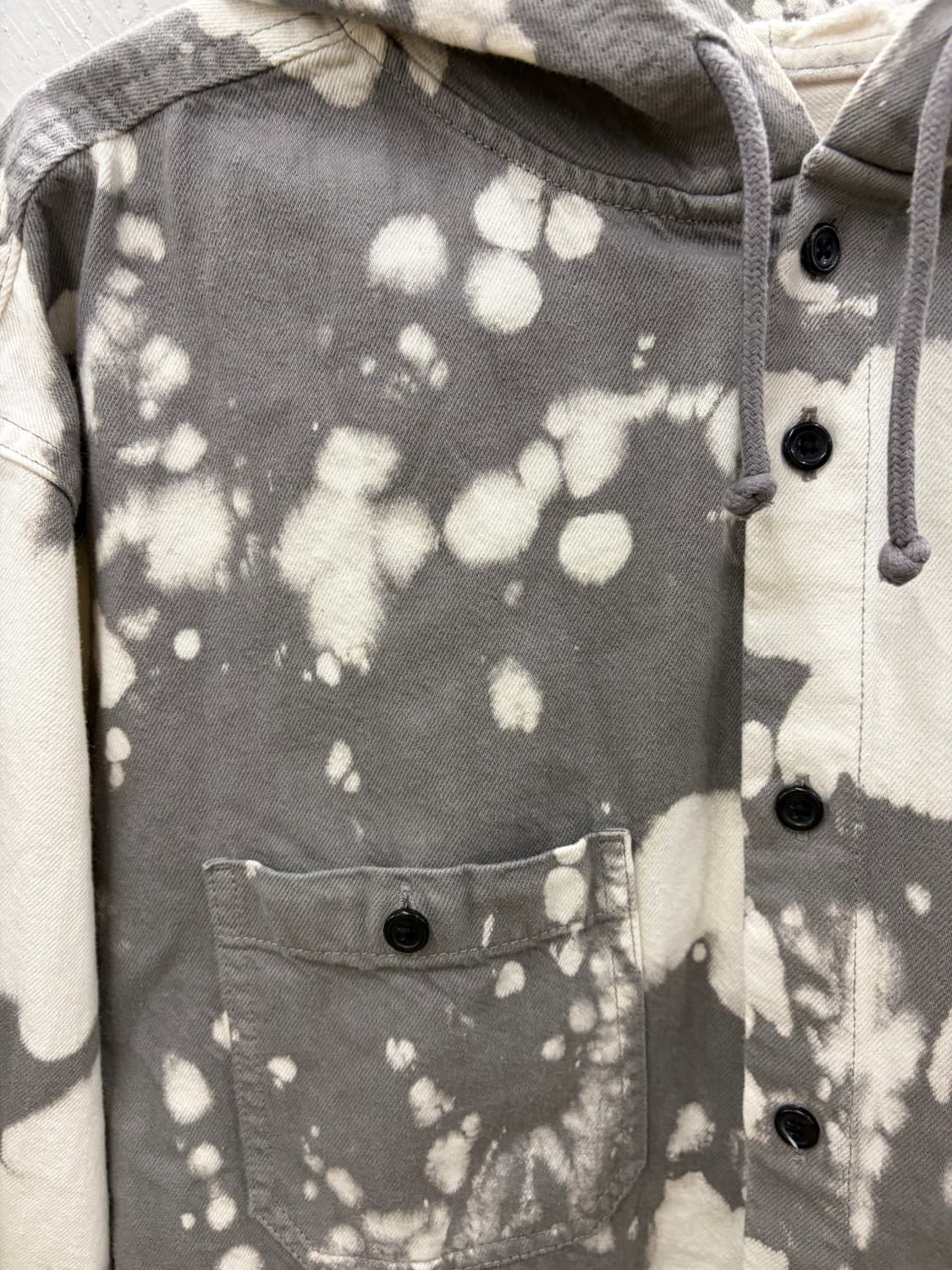 Supreme hooded denim shirt bleached 25SS 상품이미지3