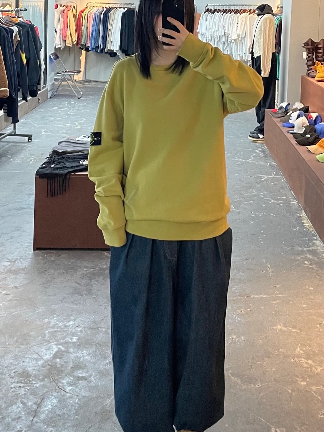 스톤아일랜드 와펜로고 머스타드 스웻셔츠 H1065 상품이미지1