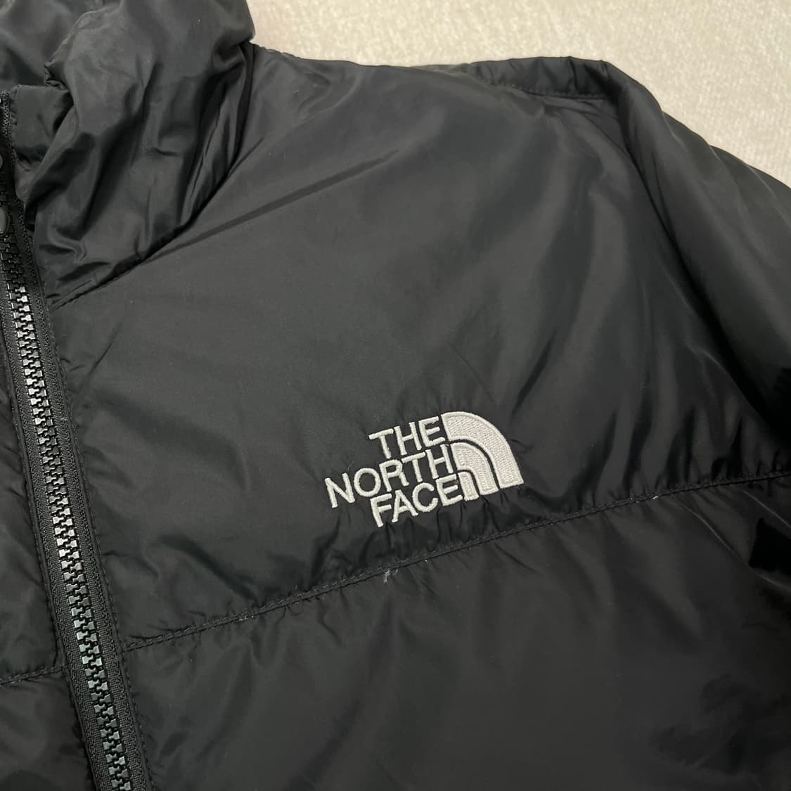 100 노스페이스 600 무광 패딩 상품이미지3