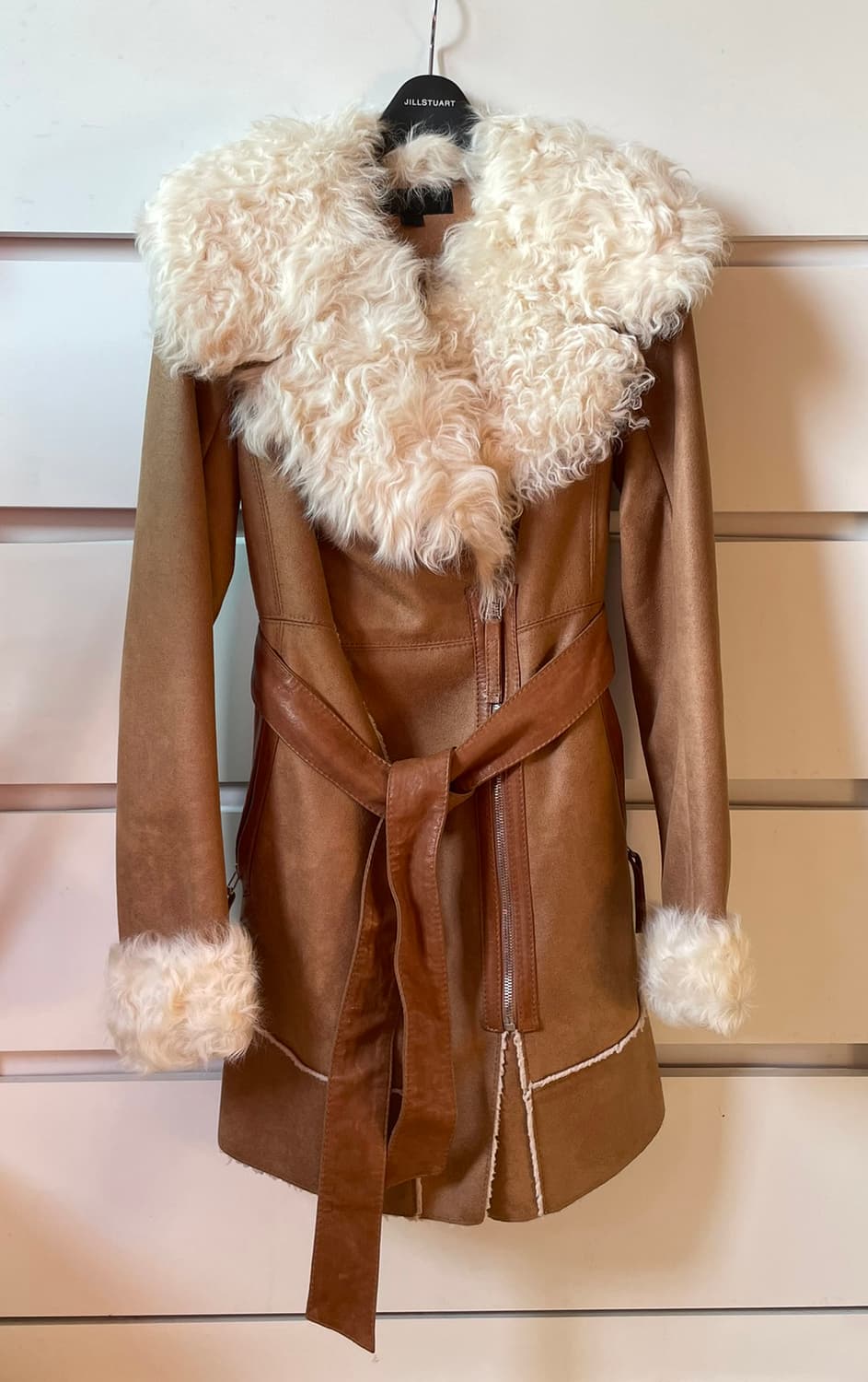 [새상품] JILLSTUART 질스튜어트 양털 퍼 칼라 카멜 무스탕 코트 상품이미지3