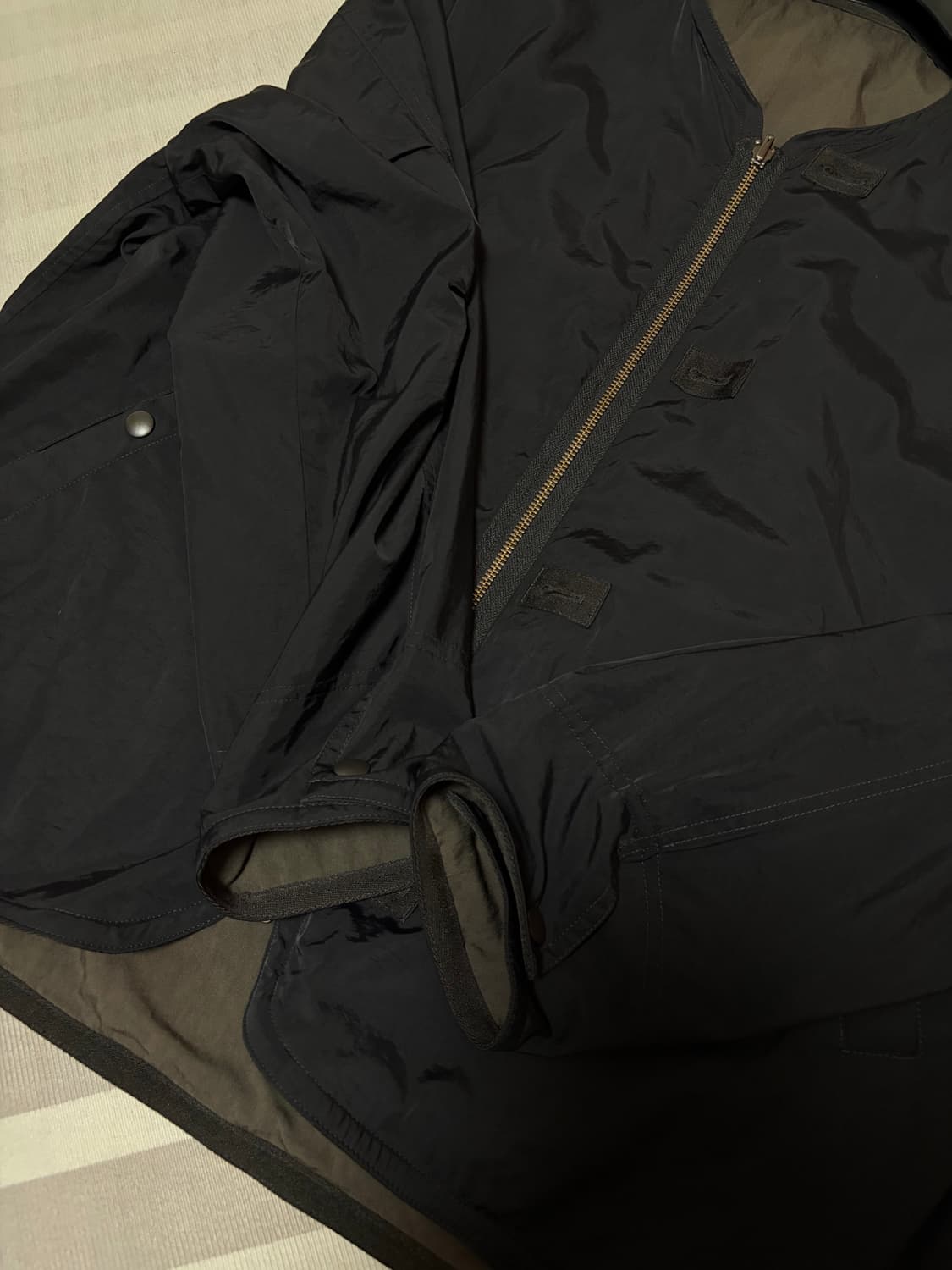 [4]해칭룸 리버시블 라이너 블랙 판매합니다. 상품이미지3