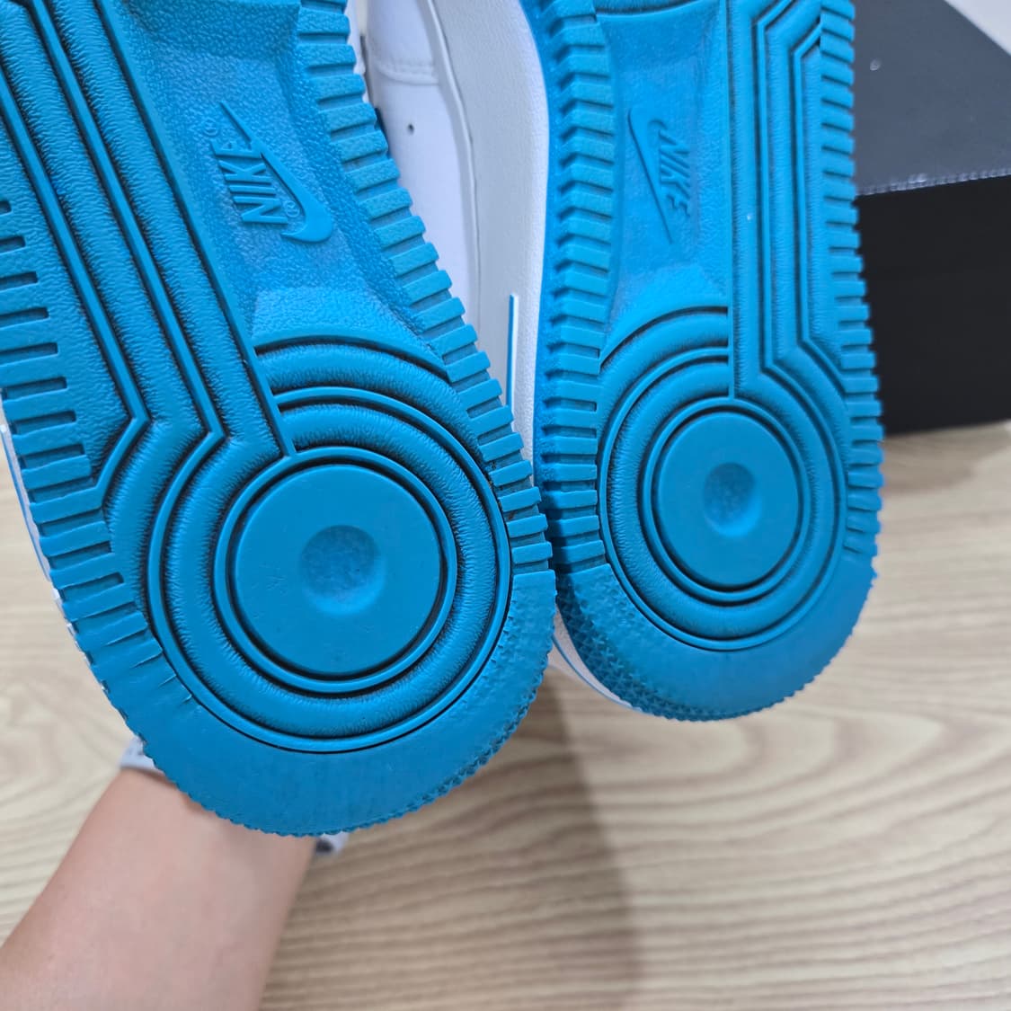 280 나이키 에어포스 x 루니툰  상품이미지9