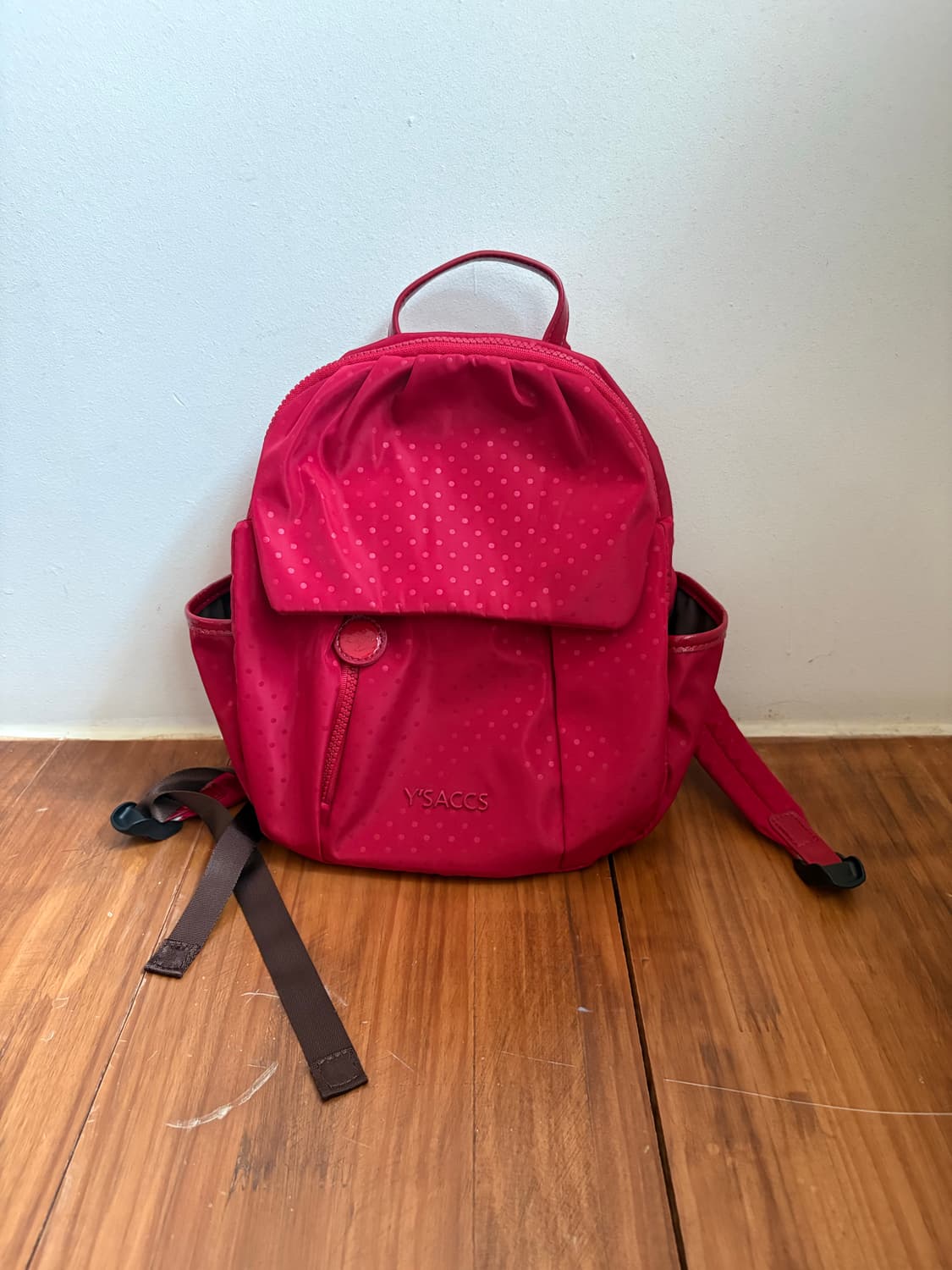 요지야마모토 y‘saccs 레드 백팩 상품이미지1