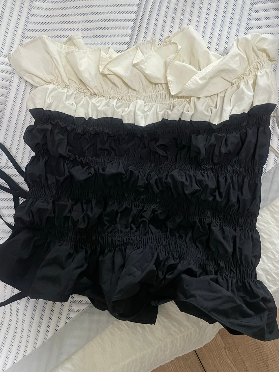 Kijun Black & Off-White Ruched Tube Top 상품이미지10