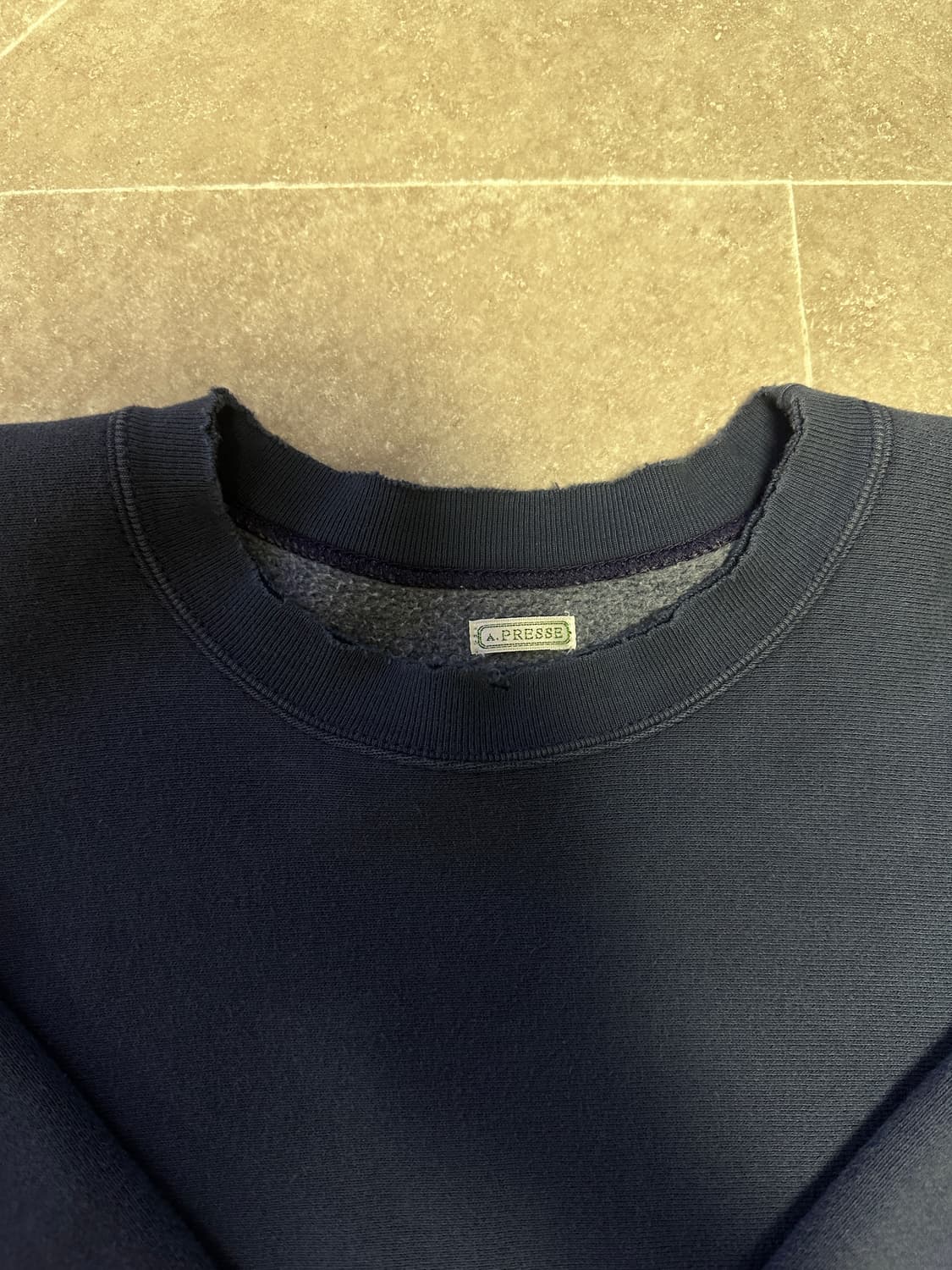 3)아프레쎄 빈티지 스웻 맨투맨 네이비 상품이미지3